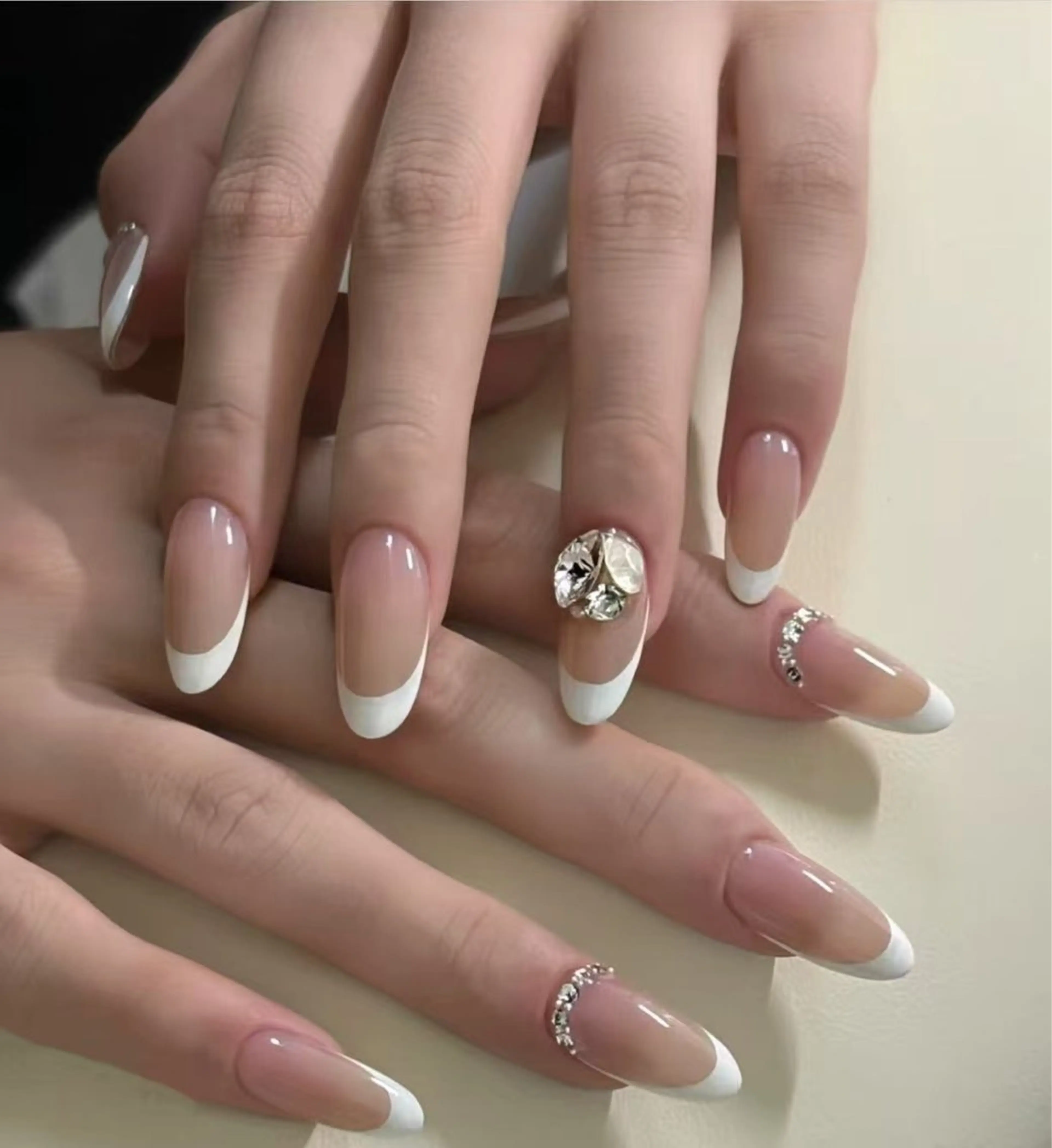 ネイル フラワーネイル フレンチネイル ジェルネイル ガラスフレンチ ハート ハンドネイル BabyYouMi ねねのネイルデザイン