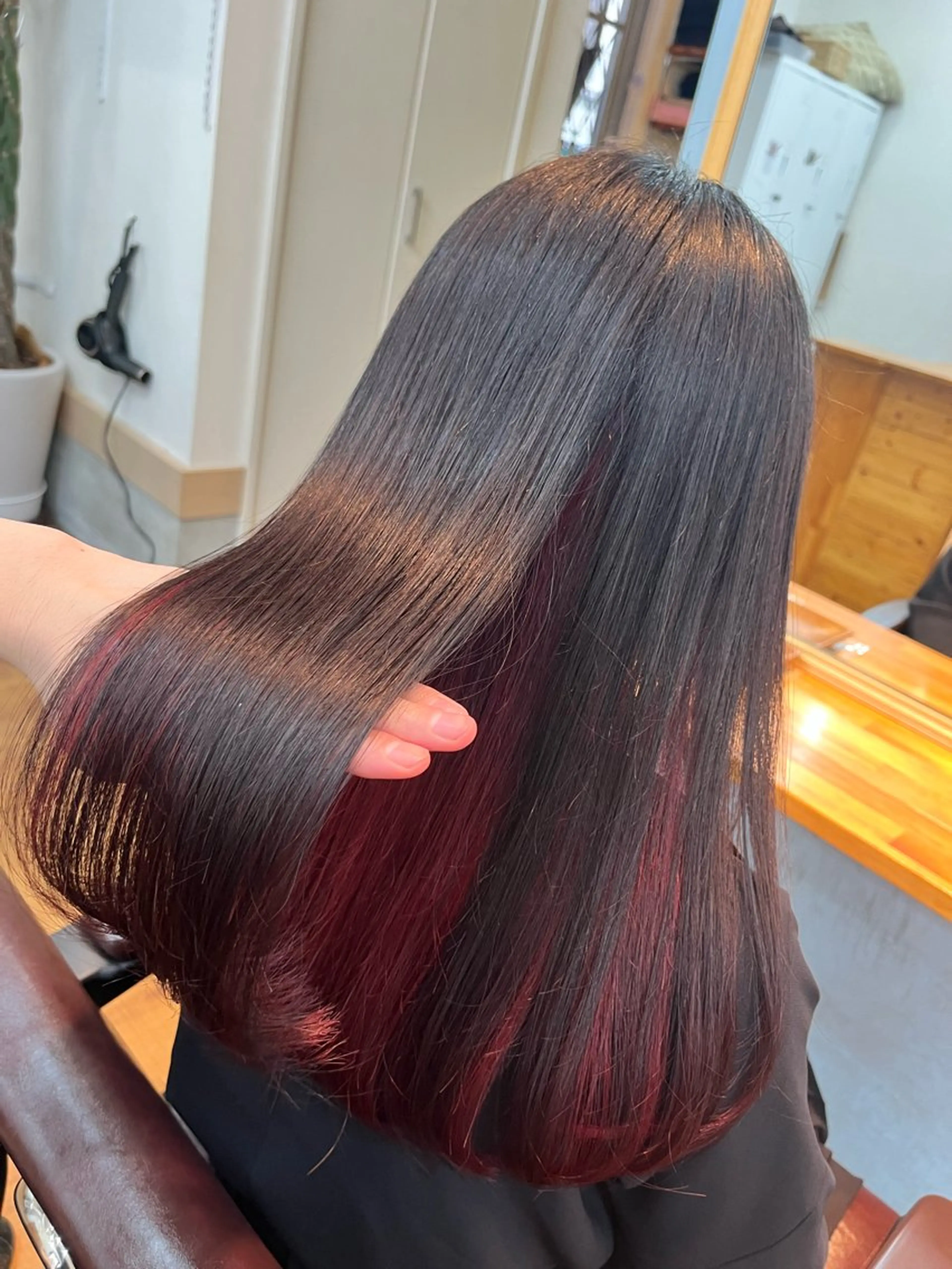 セミロング カラー ダブルカラー インナーカラー 髪質改善 ヘアカラー トリートメント ヘッドスパ 🫧艶髪デザイナー 🫧白石航汰のヘアスタイル