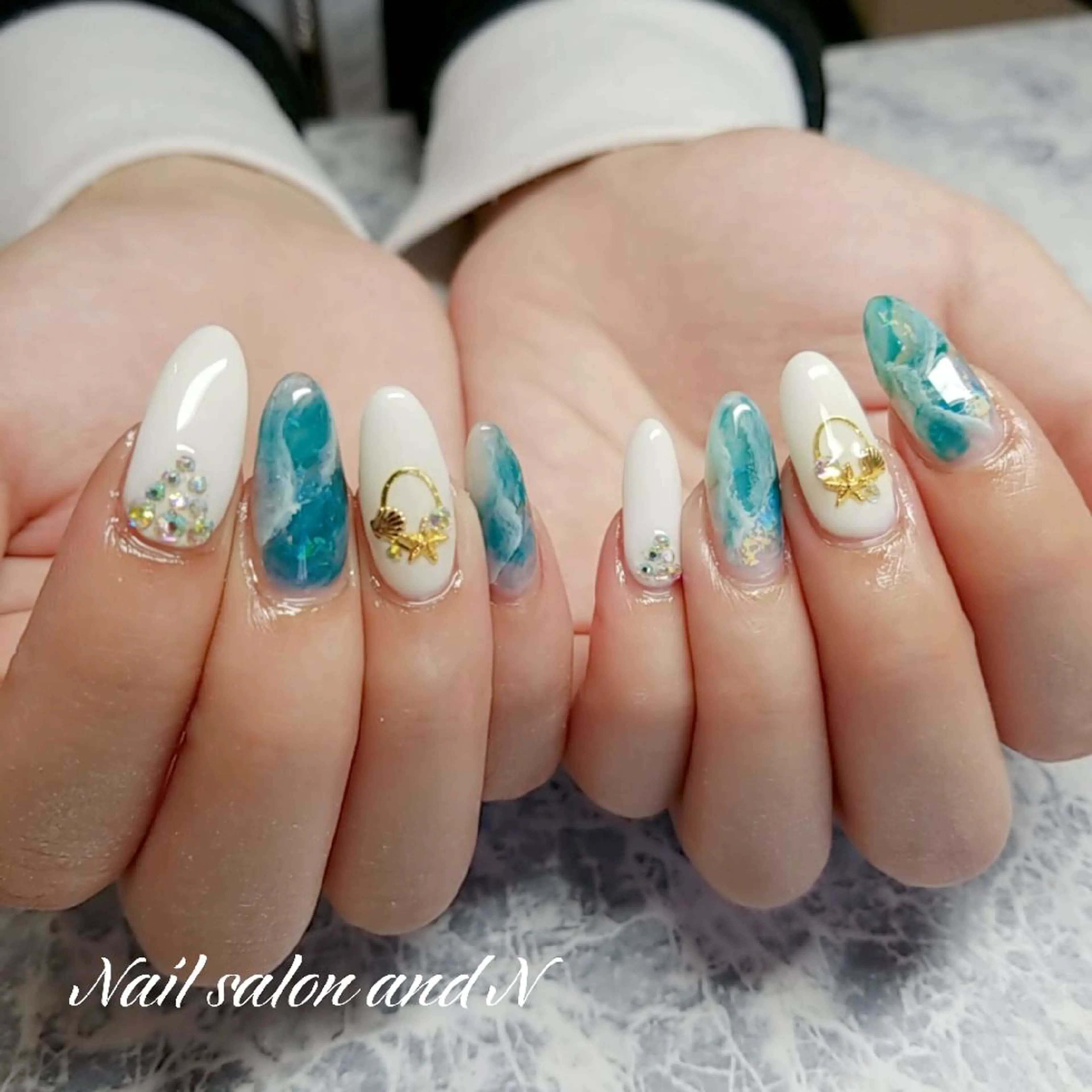 ネイル and Nのネイルデザイン