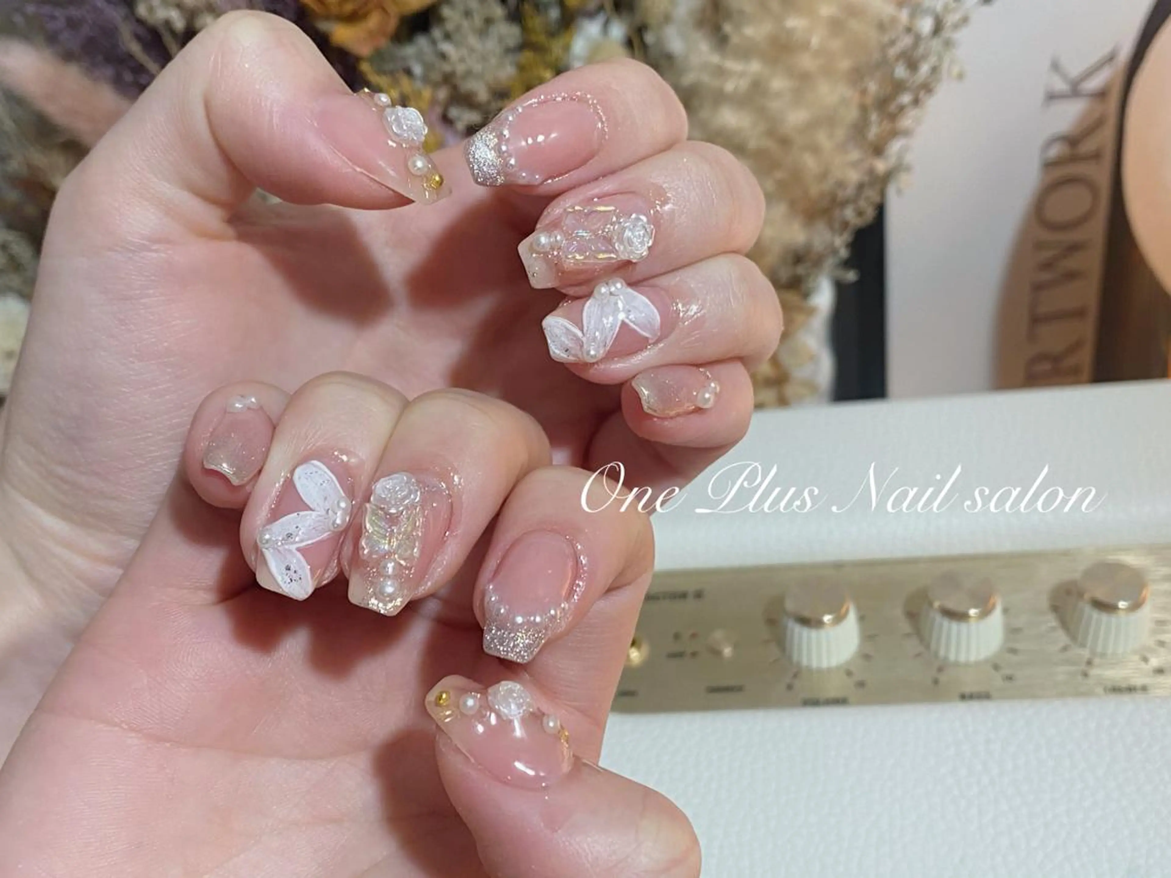 ネイル One Plus Nail Salonのネイルデザイン