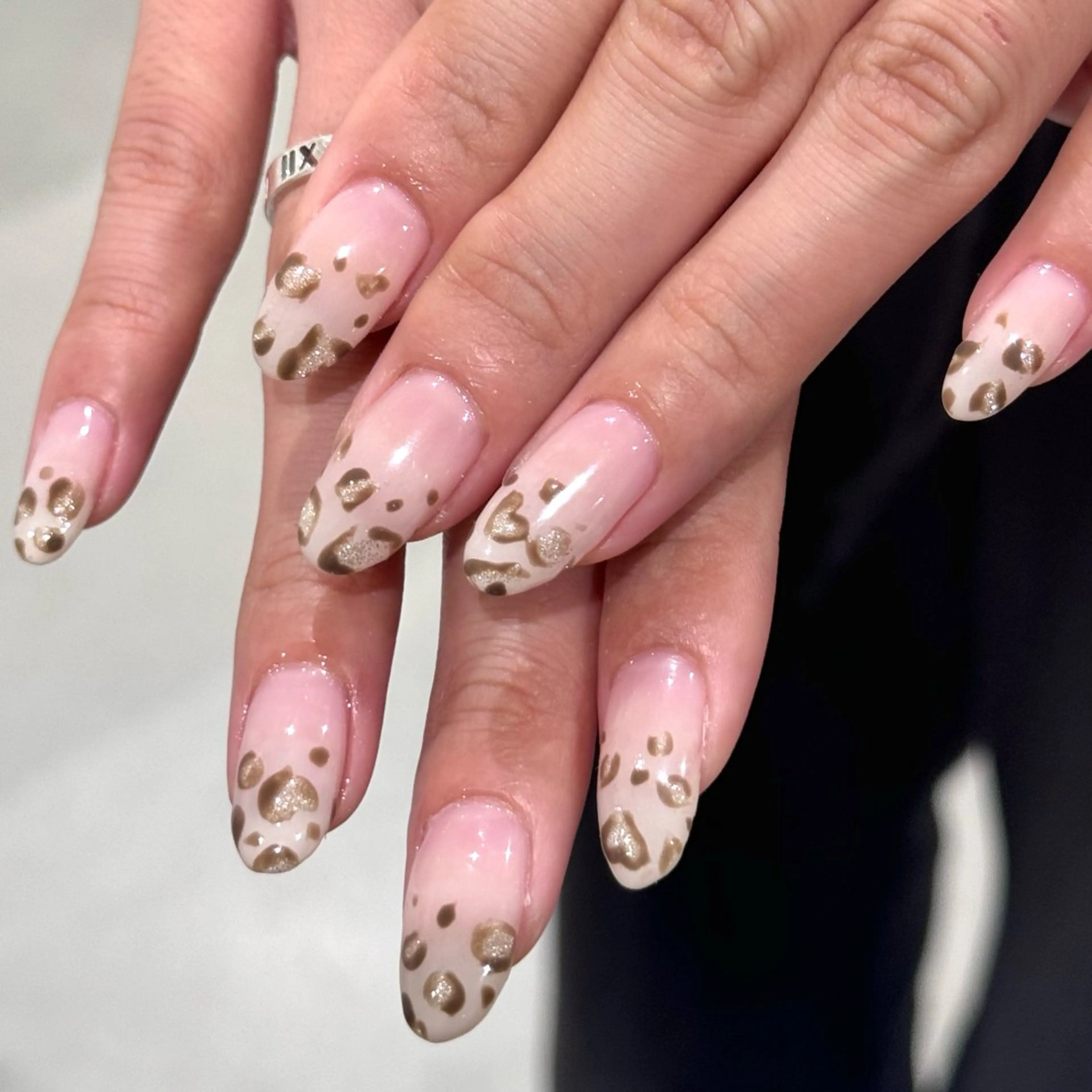 【オフなし】ハンドジェル💛2本アート💛※詳細必読※の写真