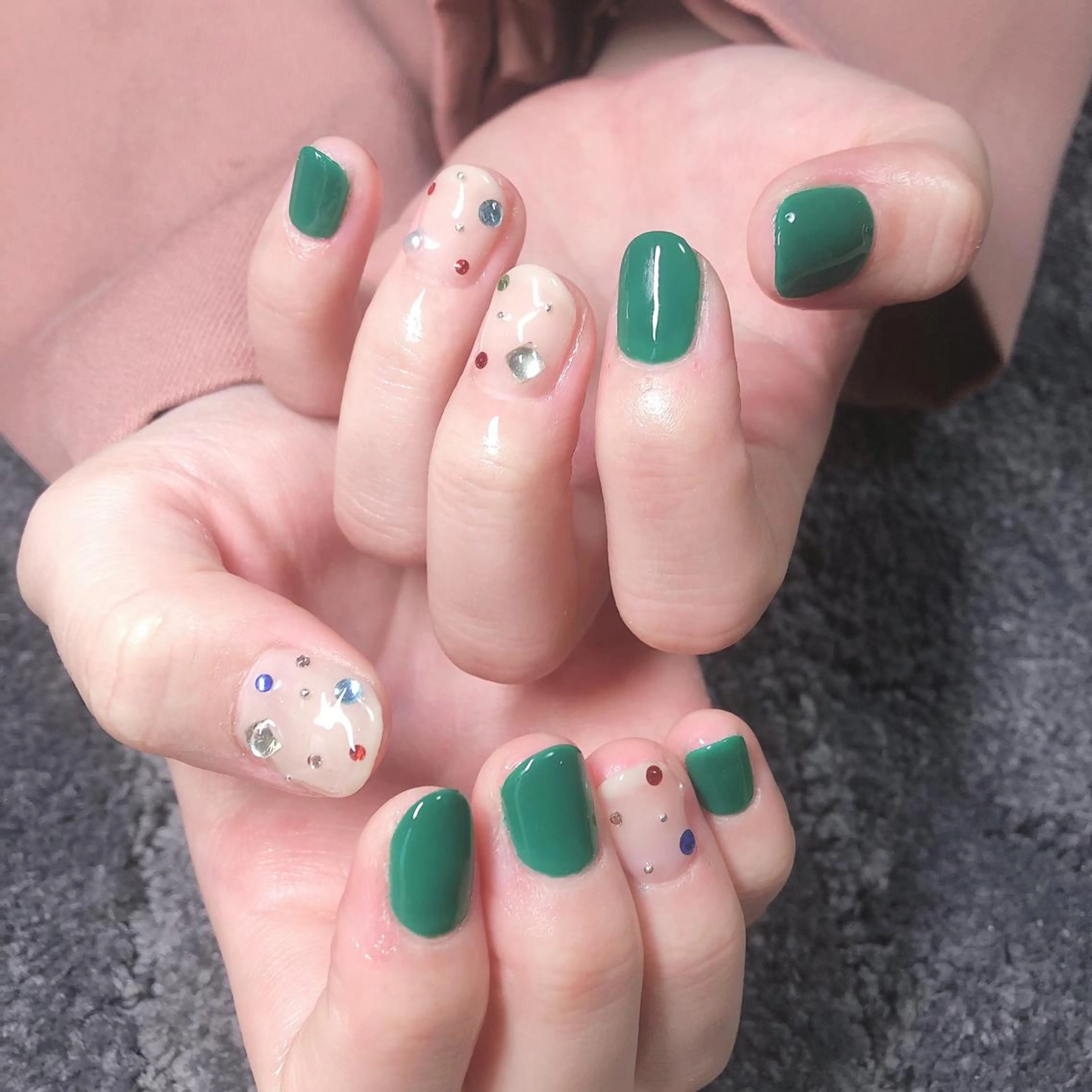 ネイル 持ち込み 結城 怜菜のネイルデザイン