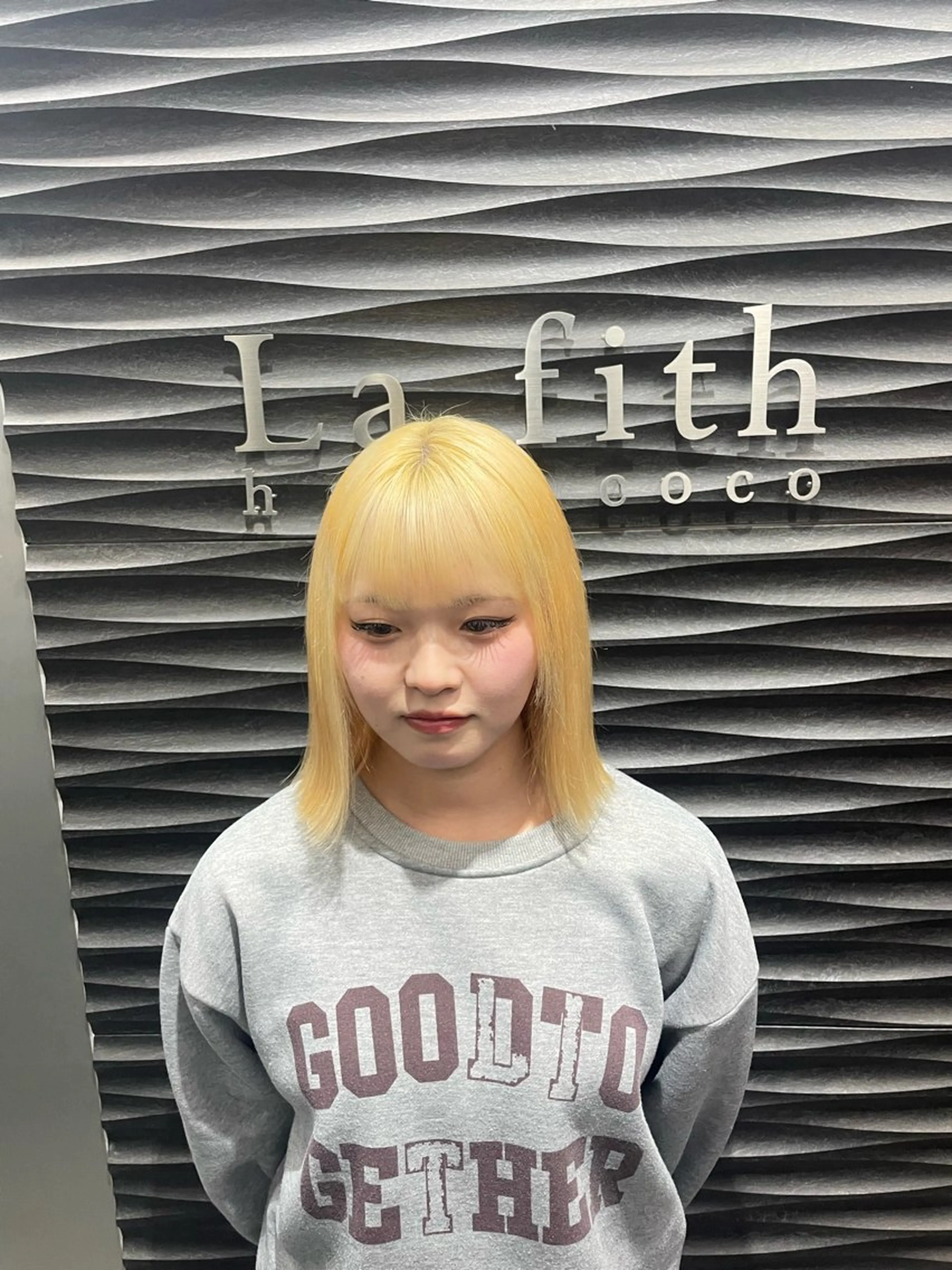 カラー 抜きっぱなしブロンド ブロンド カラーブリーチ特化 石原勇希のヘアスタイル