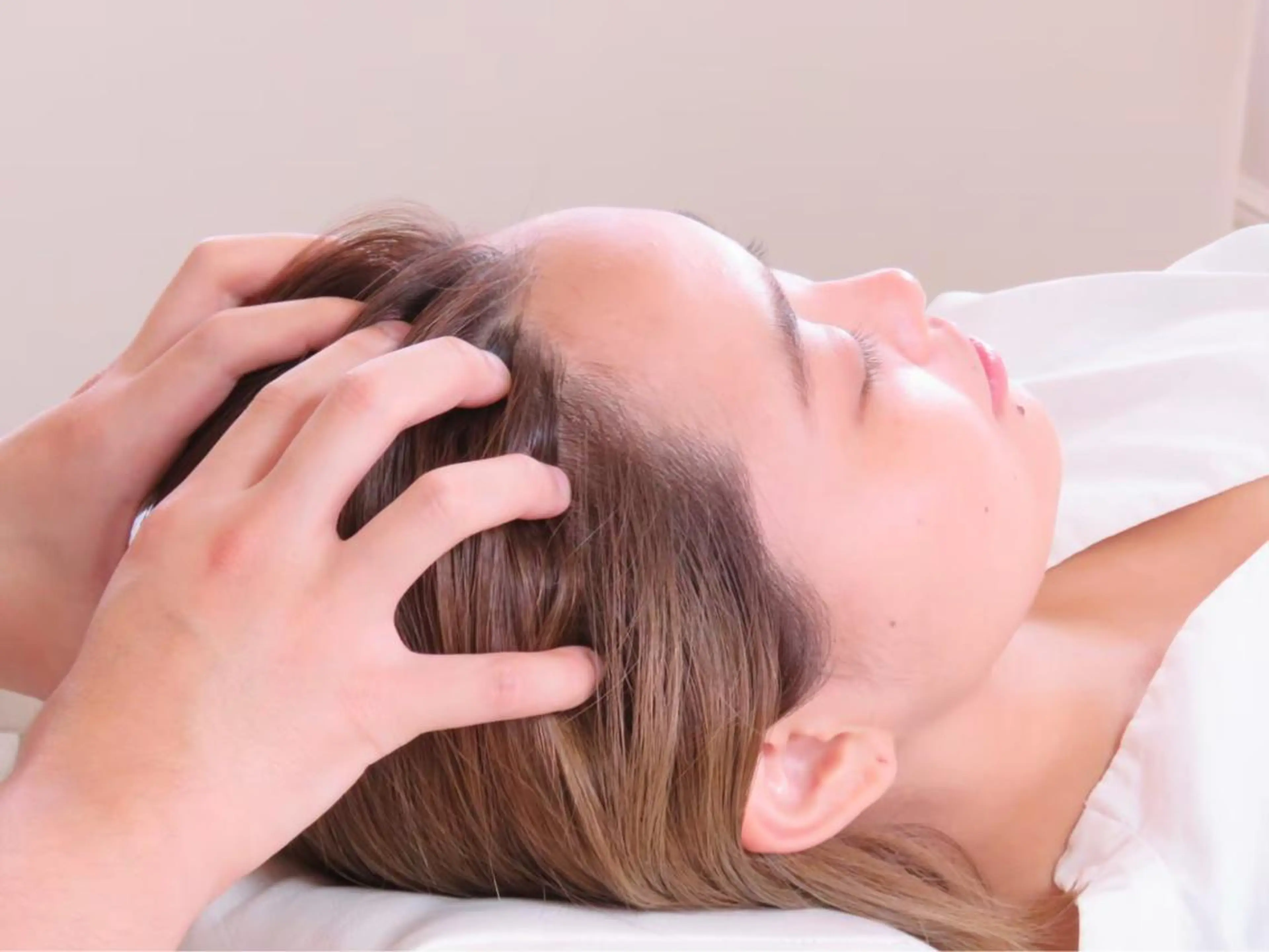 マツエク・マツパ BLUE EYES Yusukeの眉毛・アイブロウイメージ