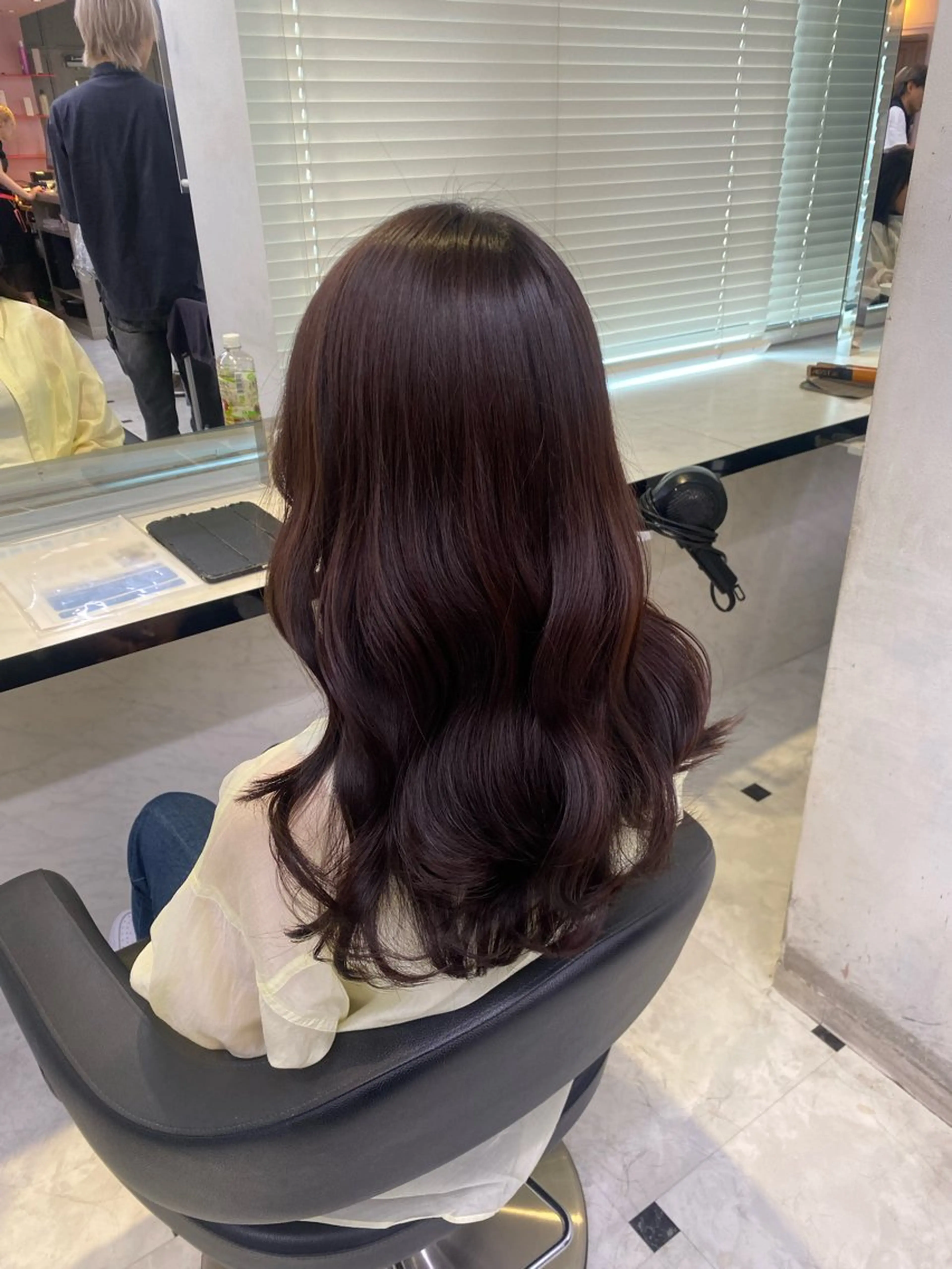 ロング カラー カット ヘアカラー トリートメント ヘッドスパ ヘアセット 透明感ベージュカラー 🪞上野🪞AIのヘアスタイル