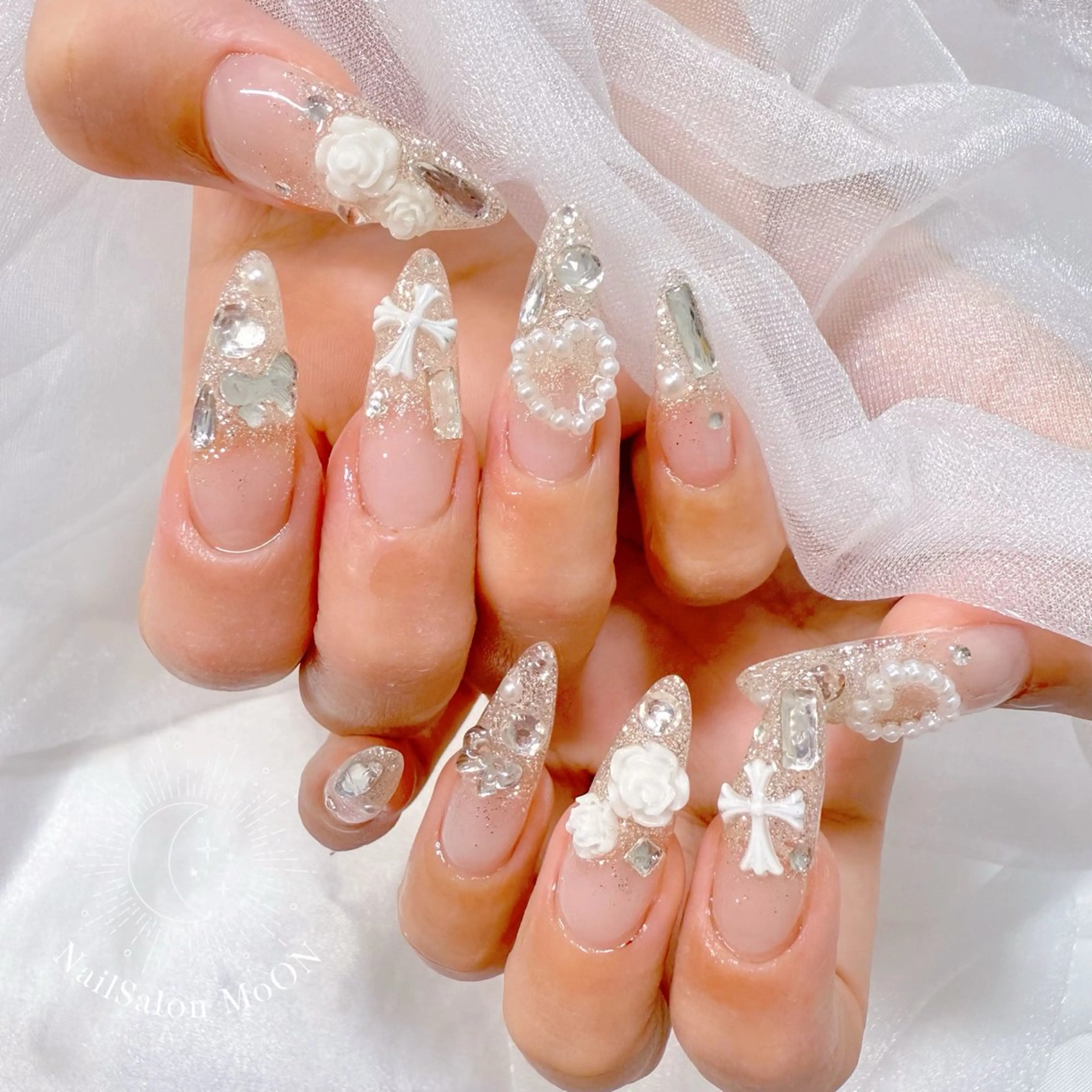 ネイル MoON...❤︎ MeGuのネイルデザイン