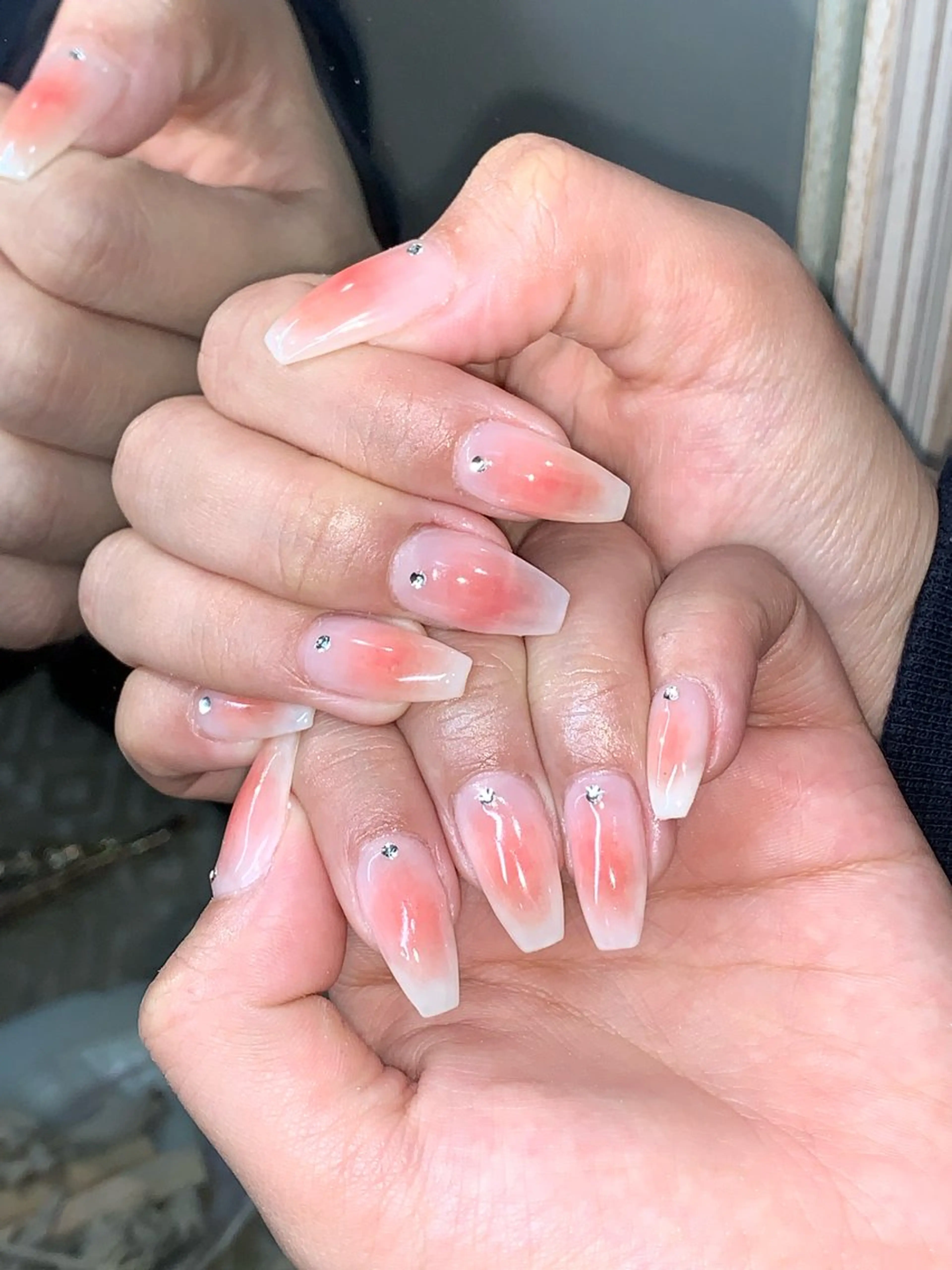 ネイル ハンドネイル NES NAIL所属・さゆり￤推しキャラ ￤ロングネイル🩷のネイルデザイン