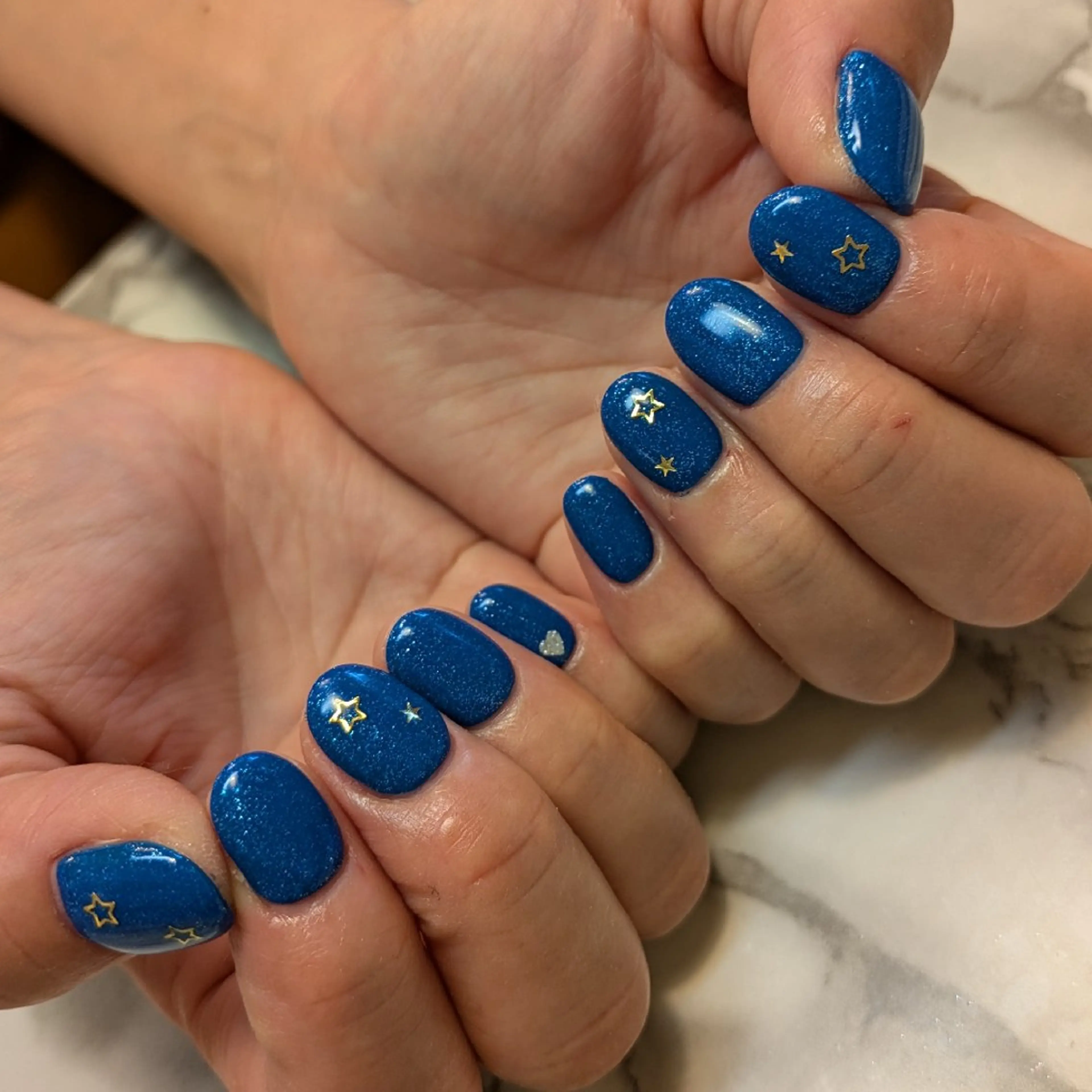 ネイル ジェヌインネイル 河内のネイルデザイン