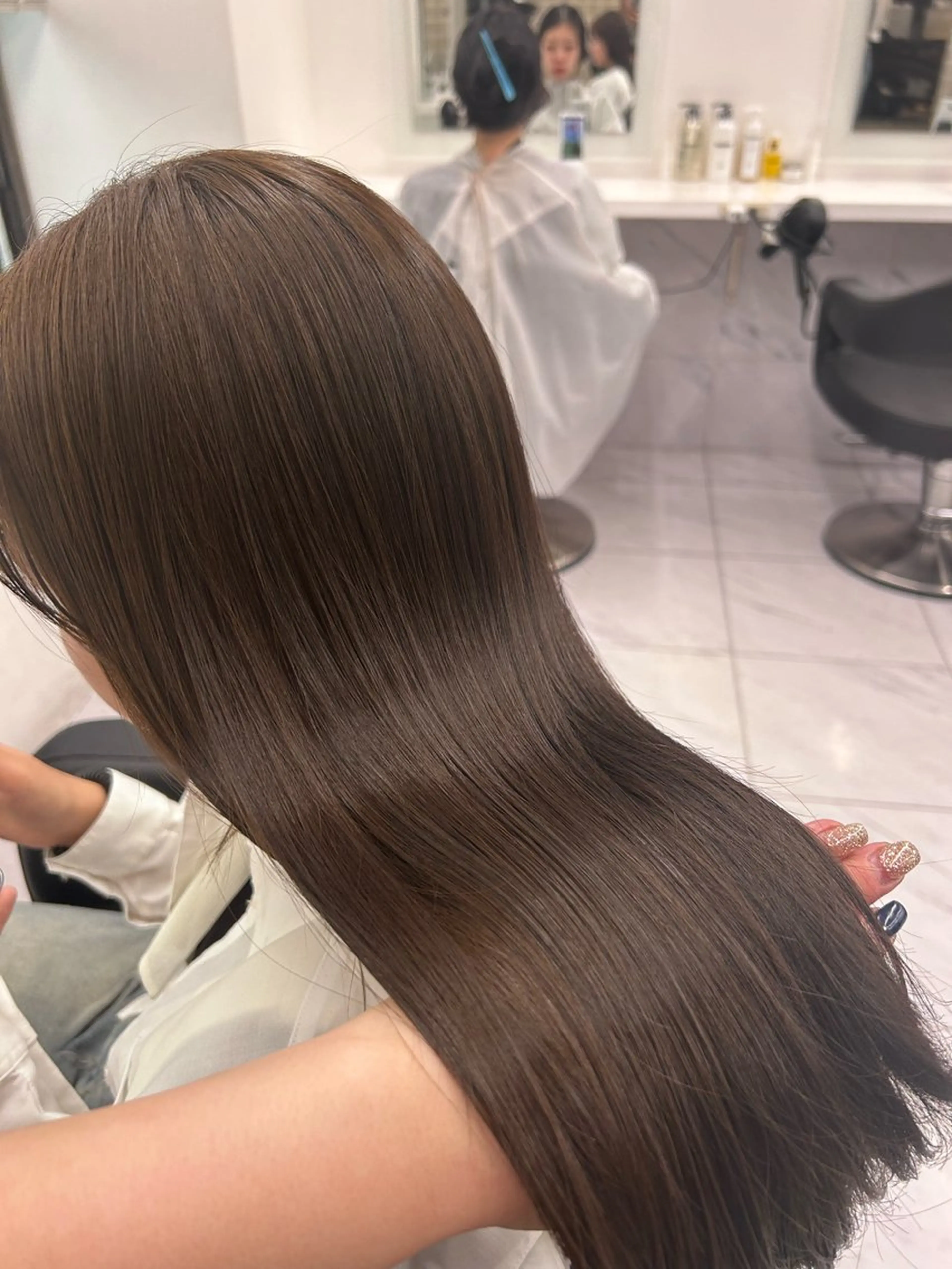ロング カラー パーマ ヘアアレンジ メンズ キッズ カット ヘアカラー トリートメント ヘアセット ブリーチなしカラー/ ブラウン/レイヤーのヘアスタイル