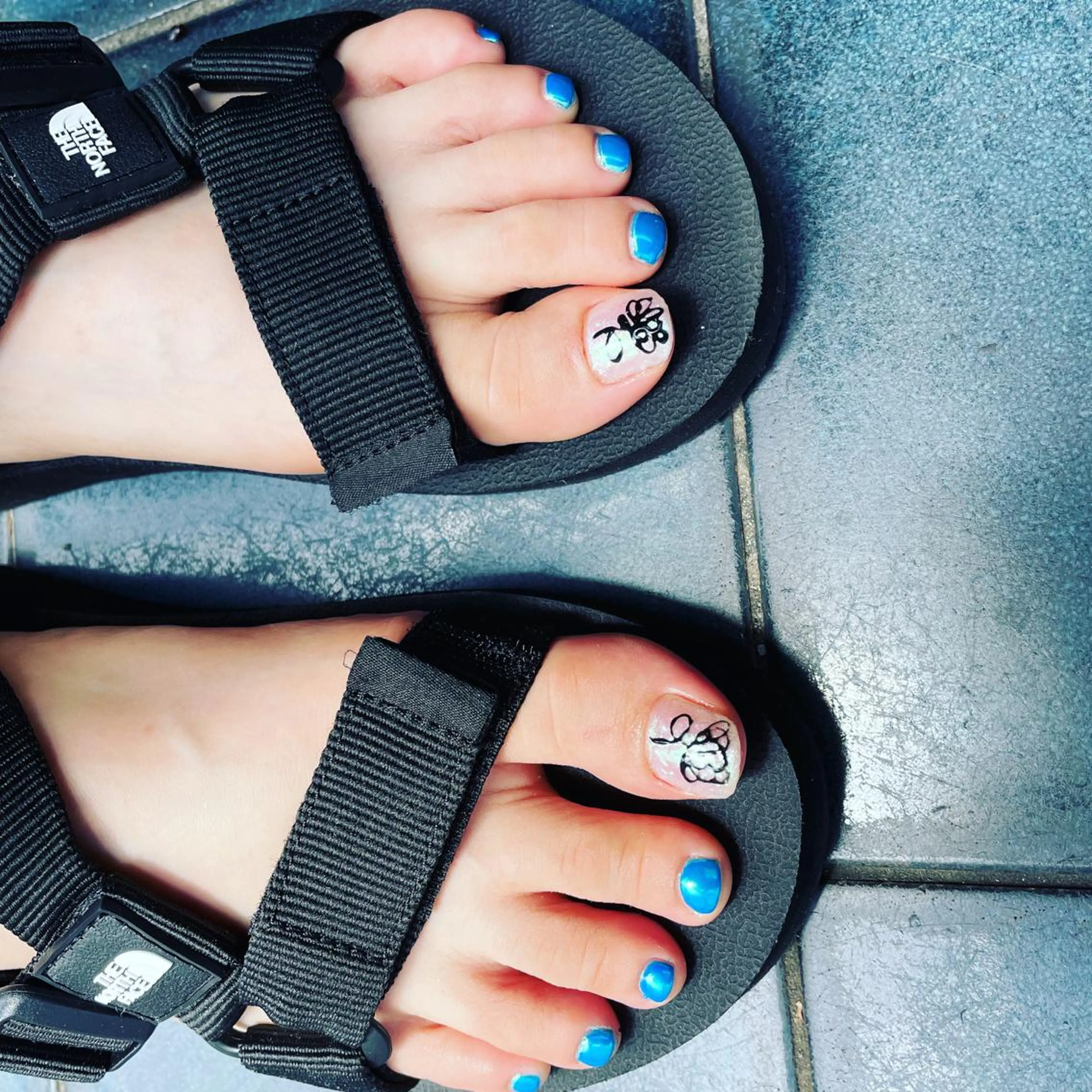 ネイル フットネイル CRAZY NAILのネイルデザイン