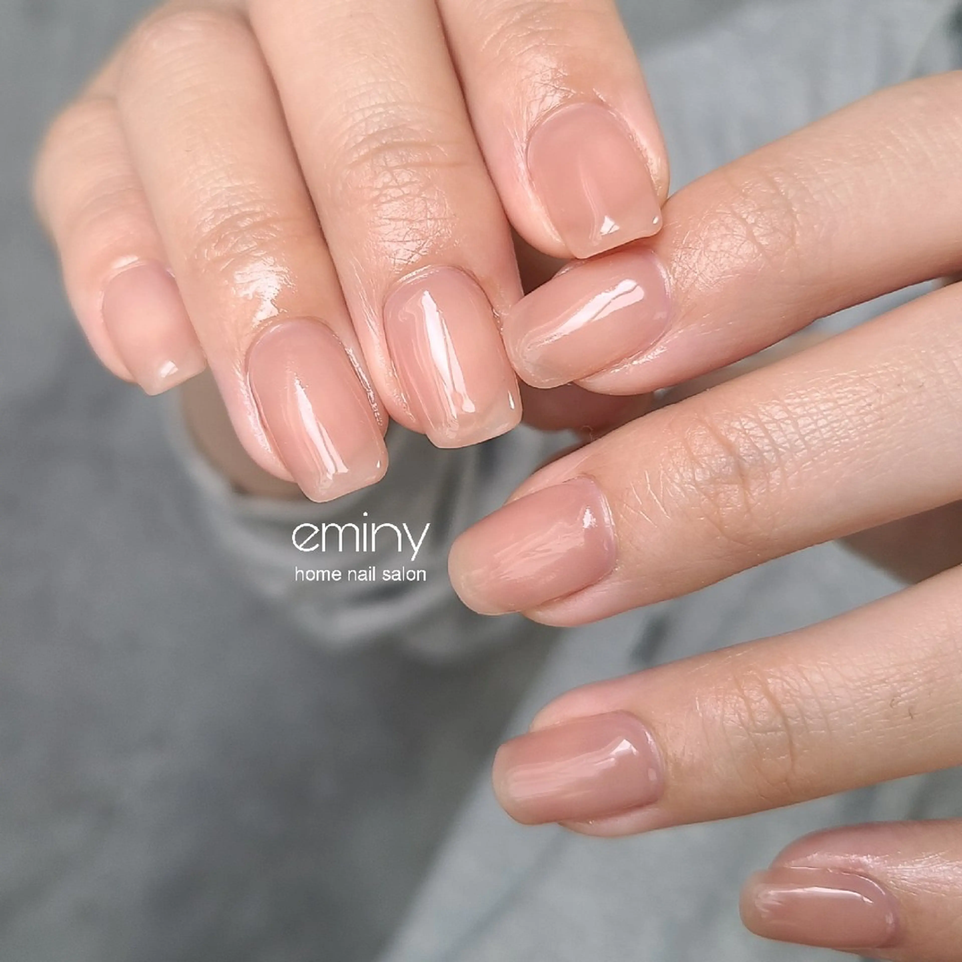 ネイル ジェルネイル オフィスネイル ワンカラーネイル シンプルネイル 春ネイル ハンドネイル nail salon  eminyのネイルデザイン