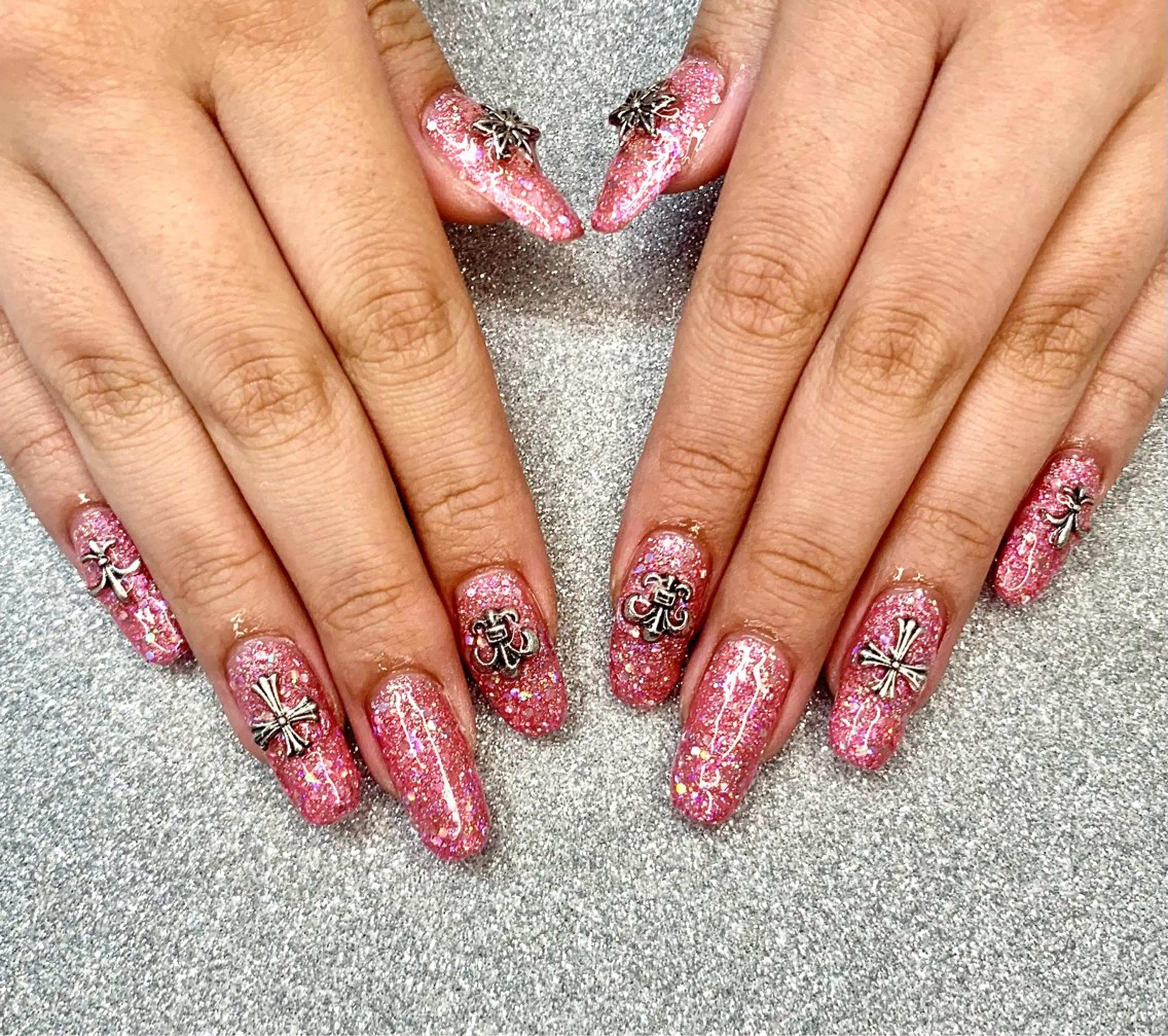 ネイル VIERU YURIのネイルデザイン