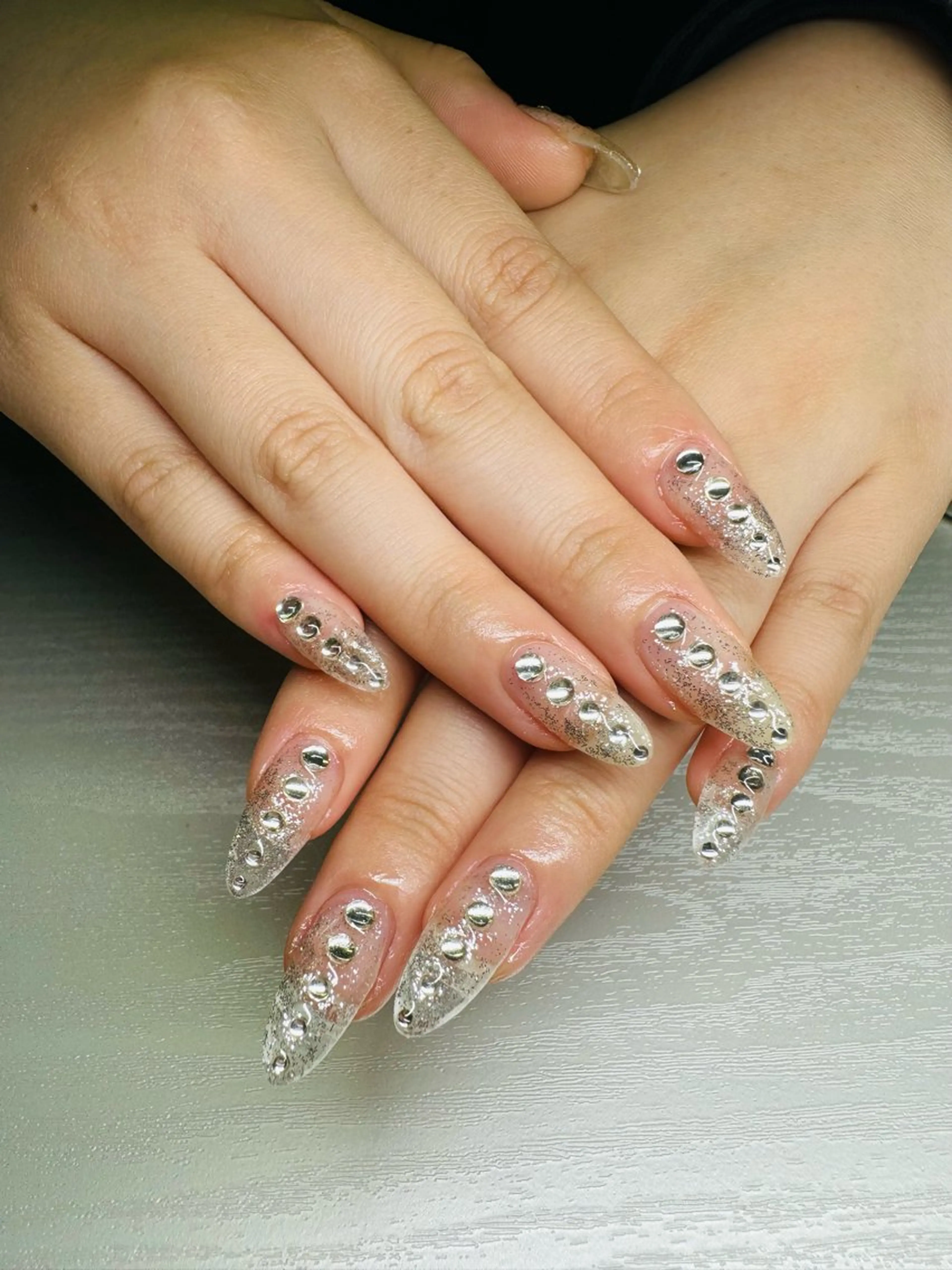 ネイル Moana所属・宮崎 美涼のネイルデザイン