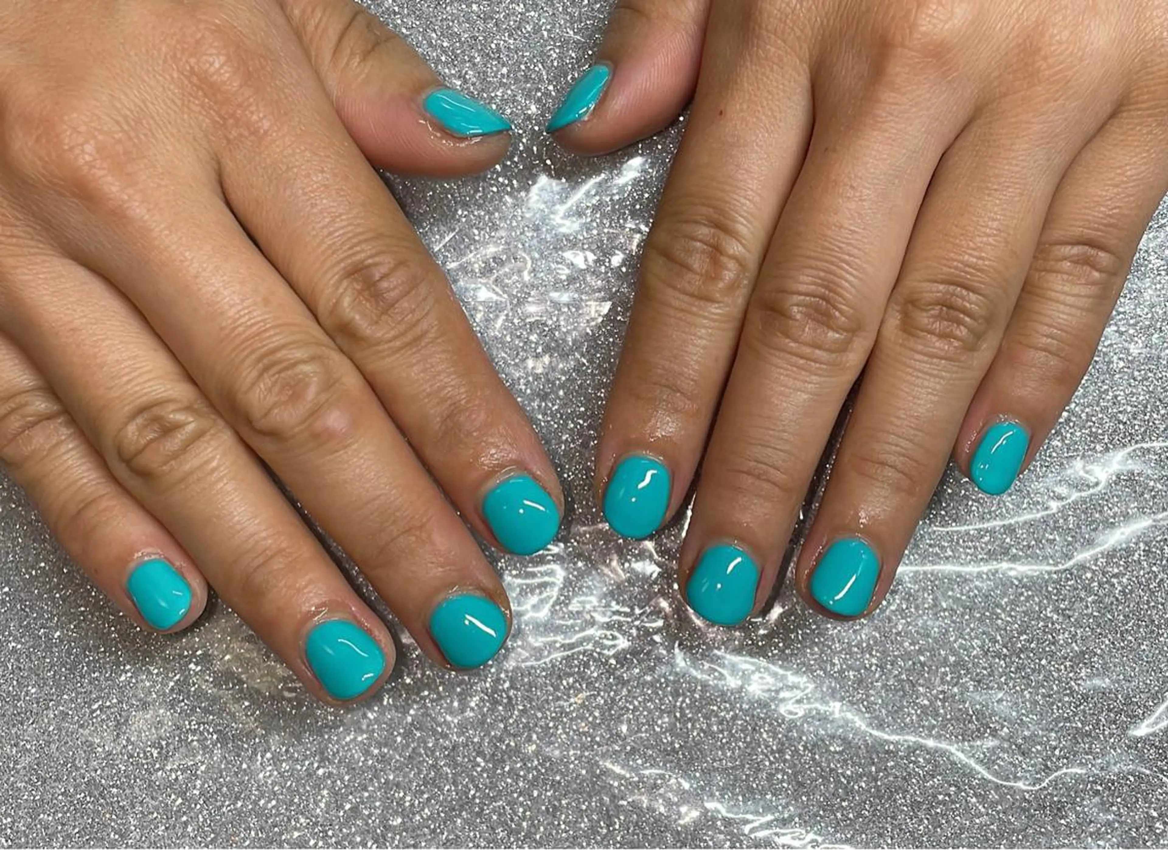 ネイル ハンドネイル VIERU 🌈🎀💖のネイルデザイン