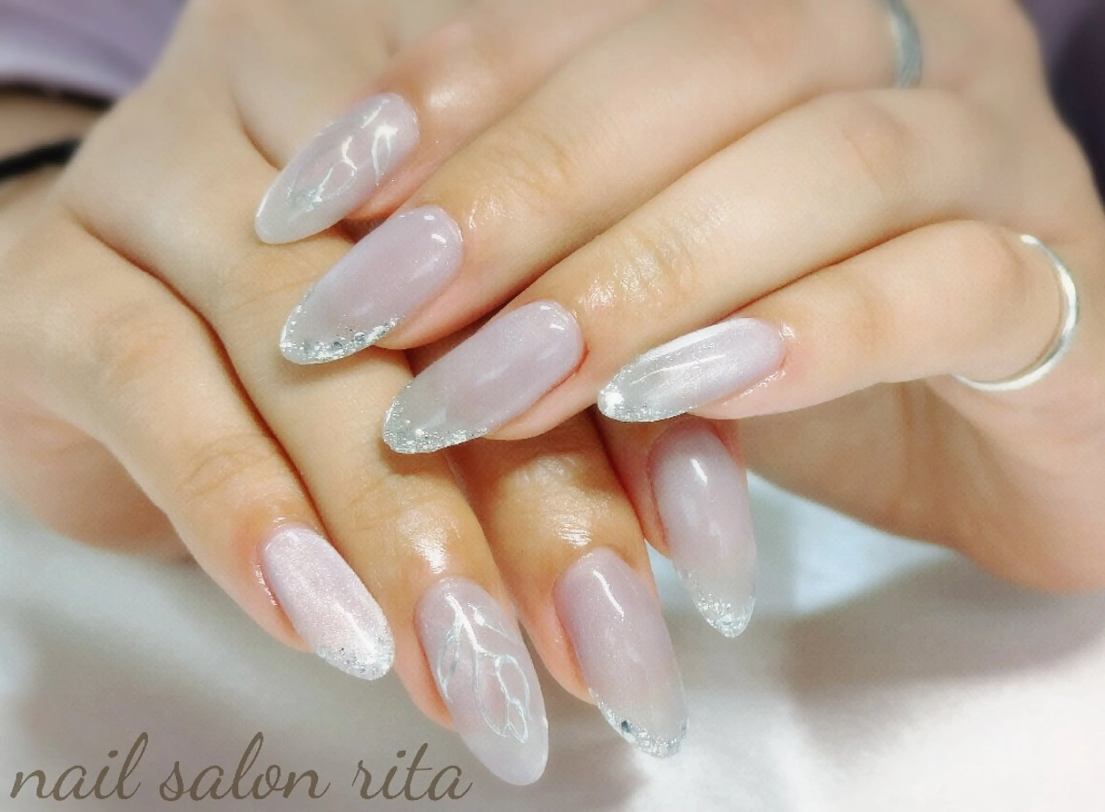 ネイル nail salon rita所属・柴田 理紗のネイルデザイン