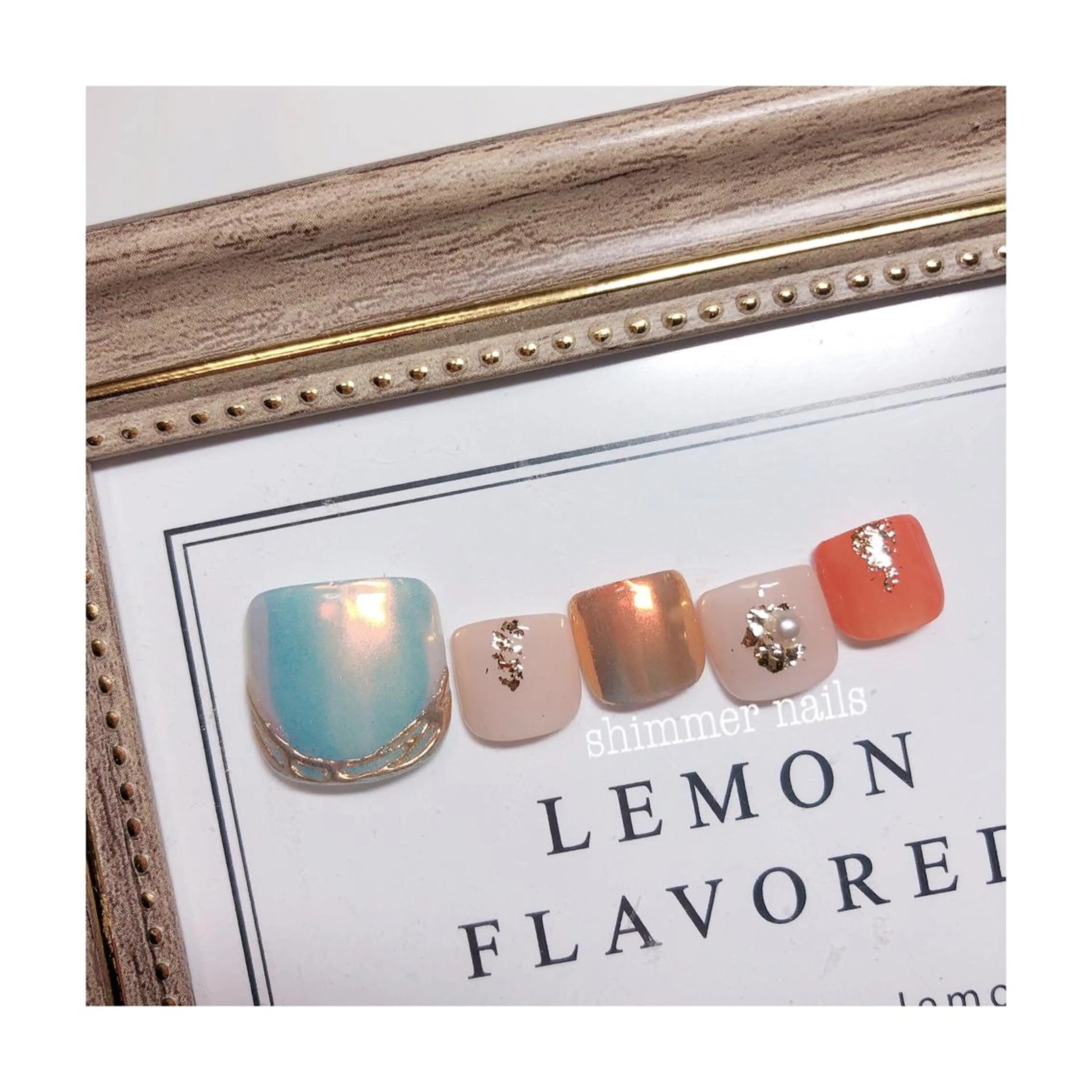 ネイル オーロラネイル フットネイル shimmer nailsのネイルデザイン