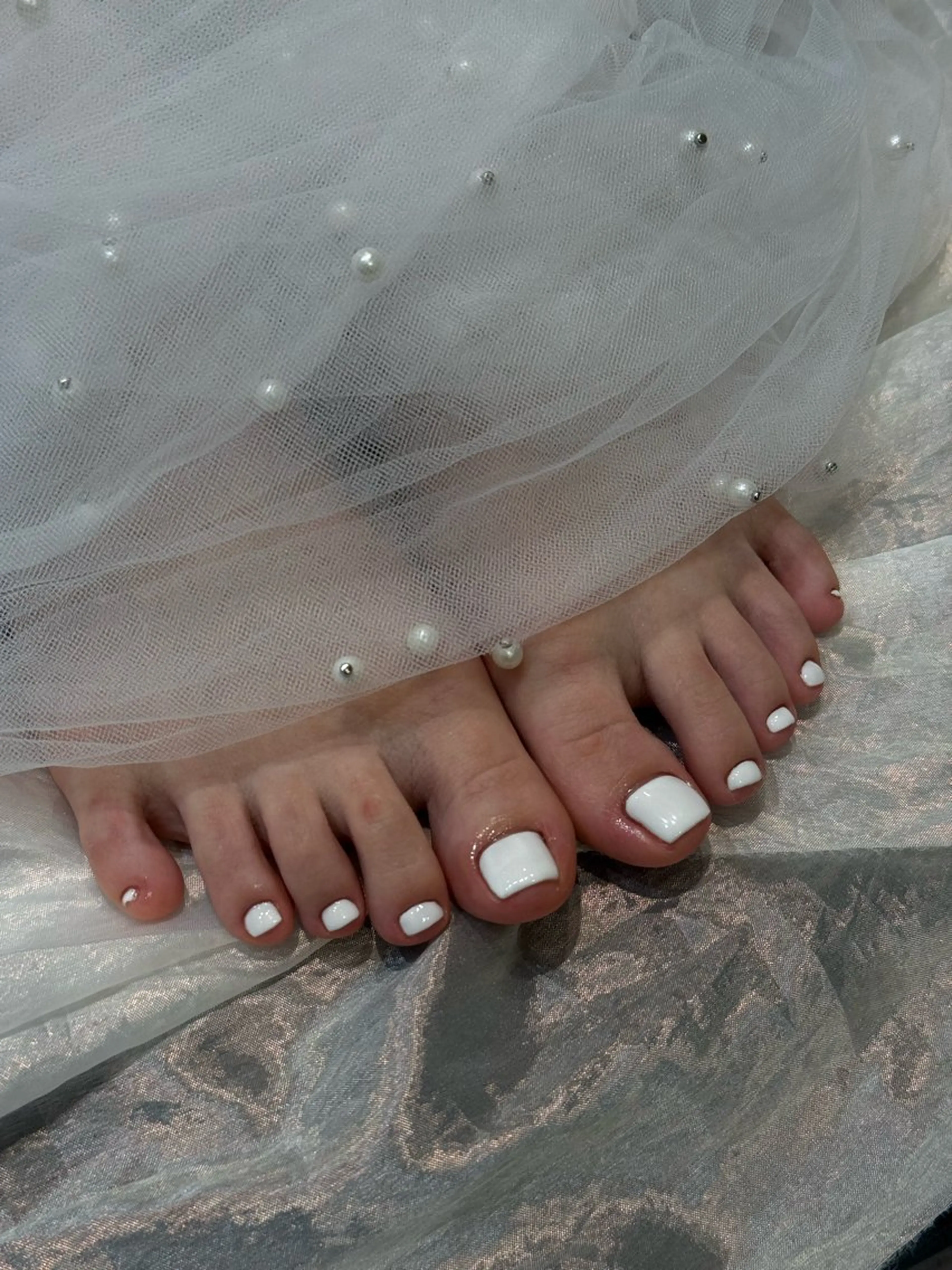 ネイル ワンカラーネイル ホワイト フットネイル Hiyori ✧*。のネイルデザイン