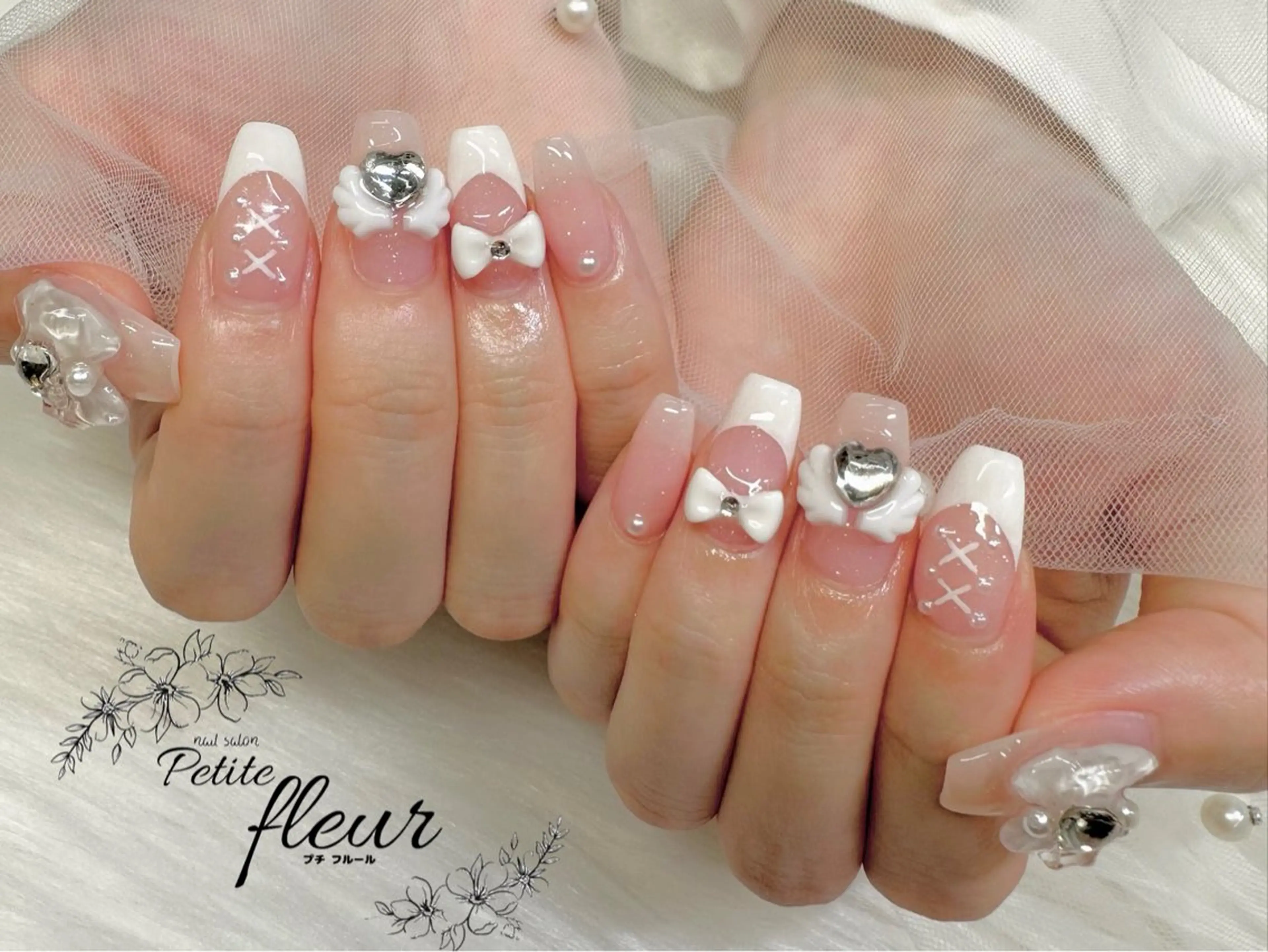 ネイル キラキラネイル ハンドネイル ❁⃘*。Petite fleur❁⃘*りさのネイルデザイン