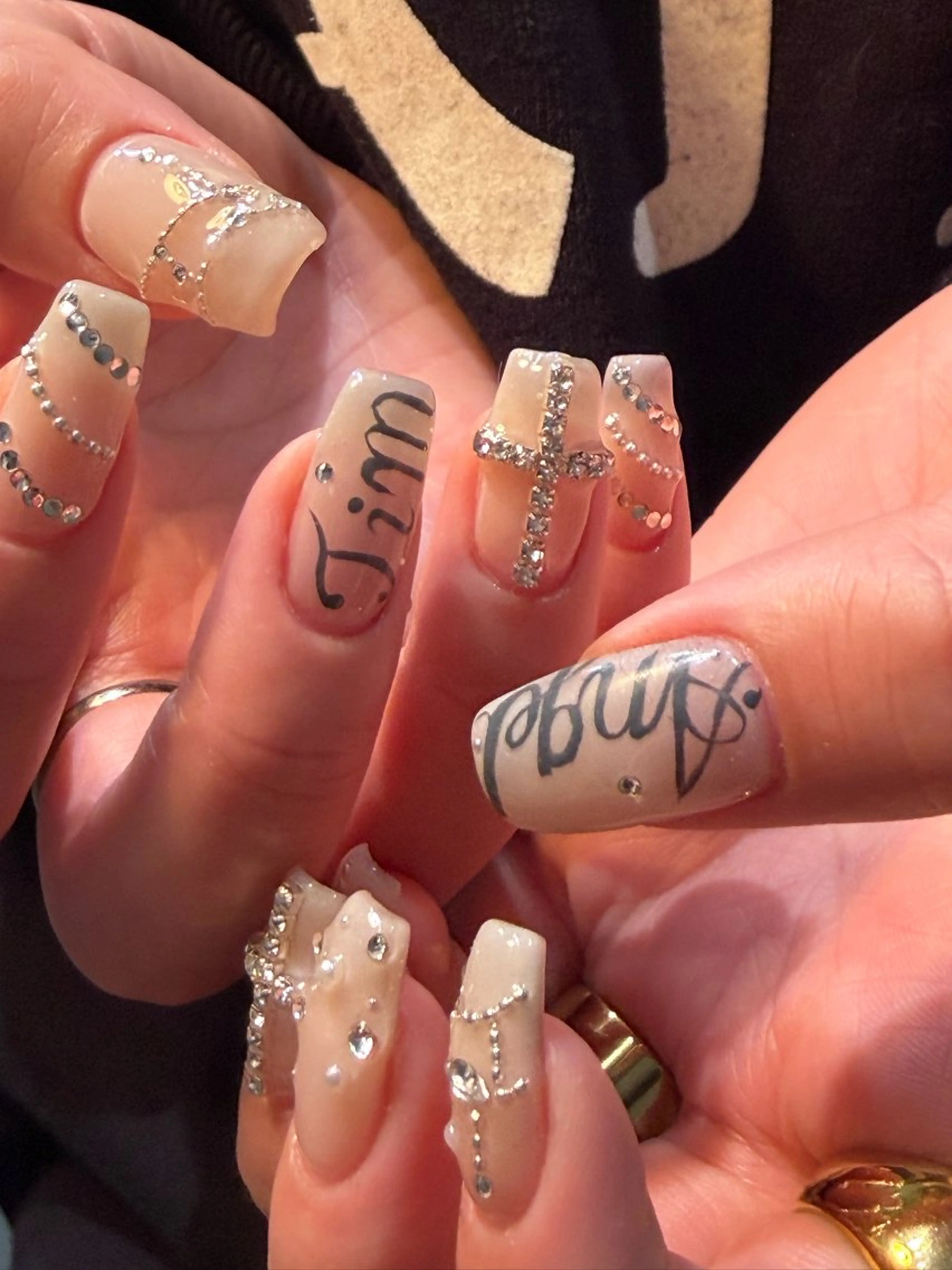 ネイル アートネイル キラキラネイル ホワイト ハンドネイル 【orchid】 Hitomiのネイルデザイン