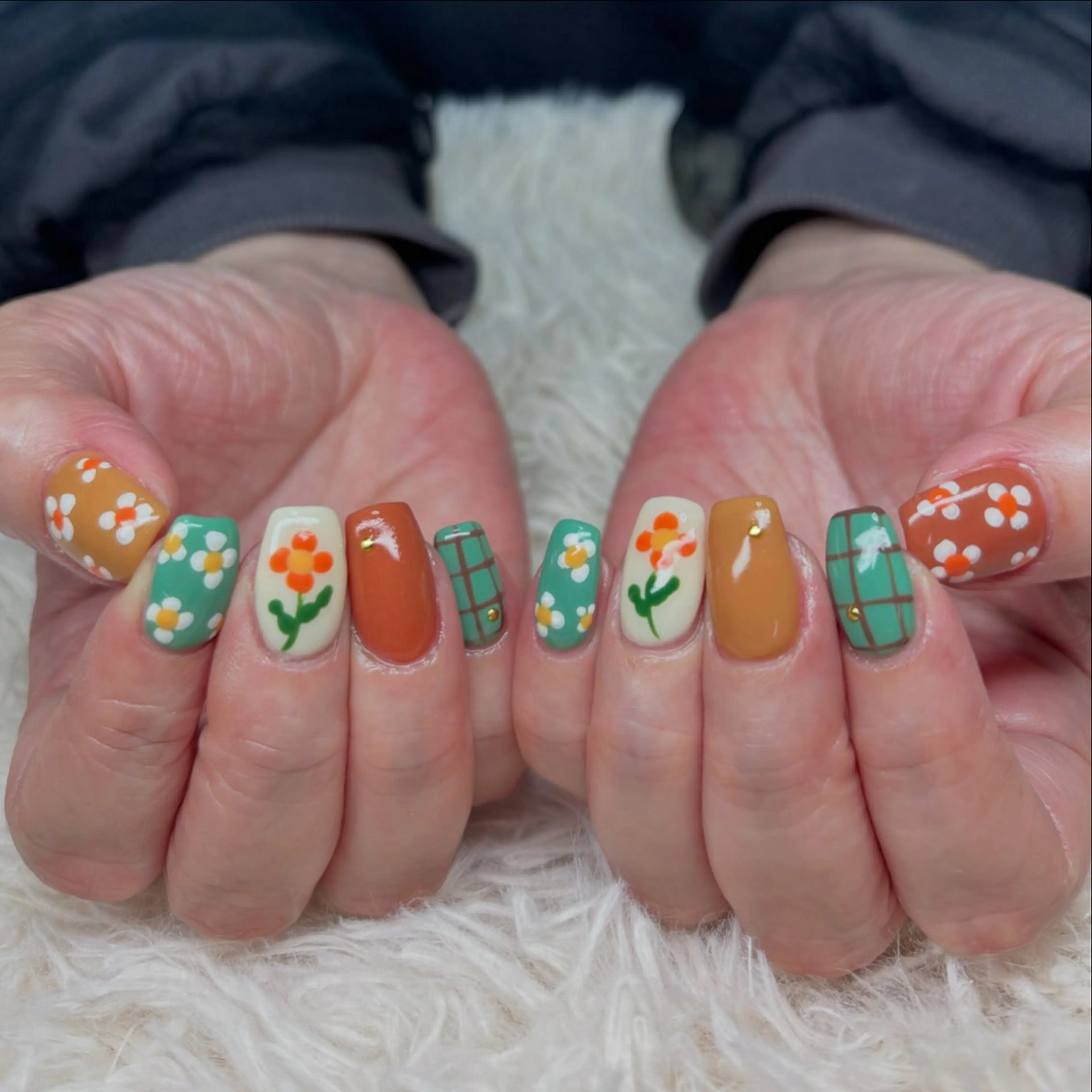 ネイル 加瀬 アンジェリーのネイルデザイン