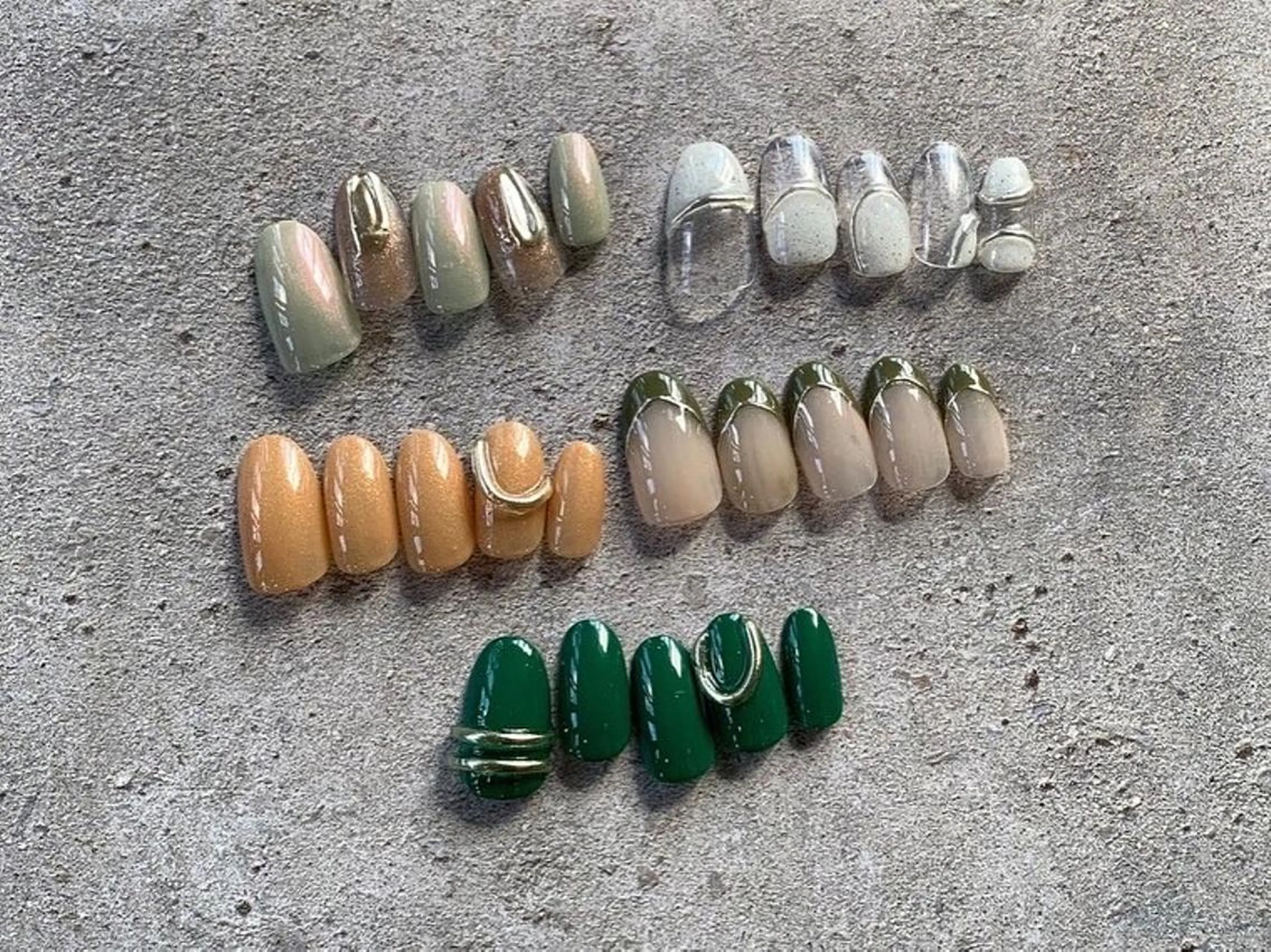 ネイル THECOLORS所属・近貞 莉奈のネイルデザイン