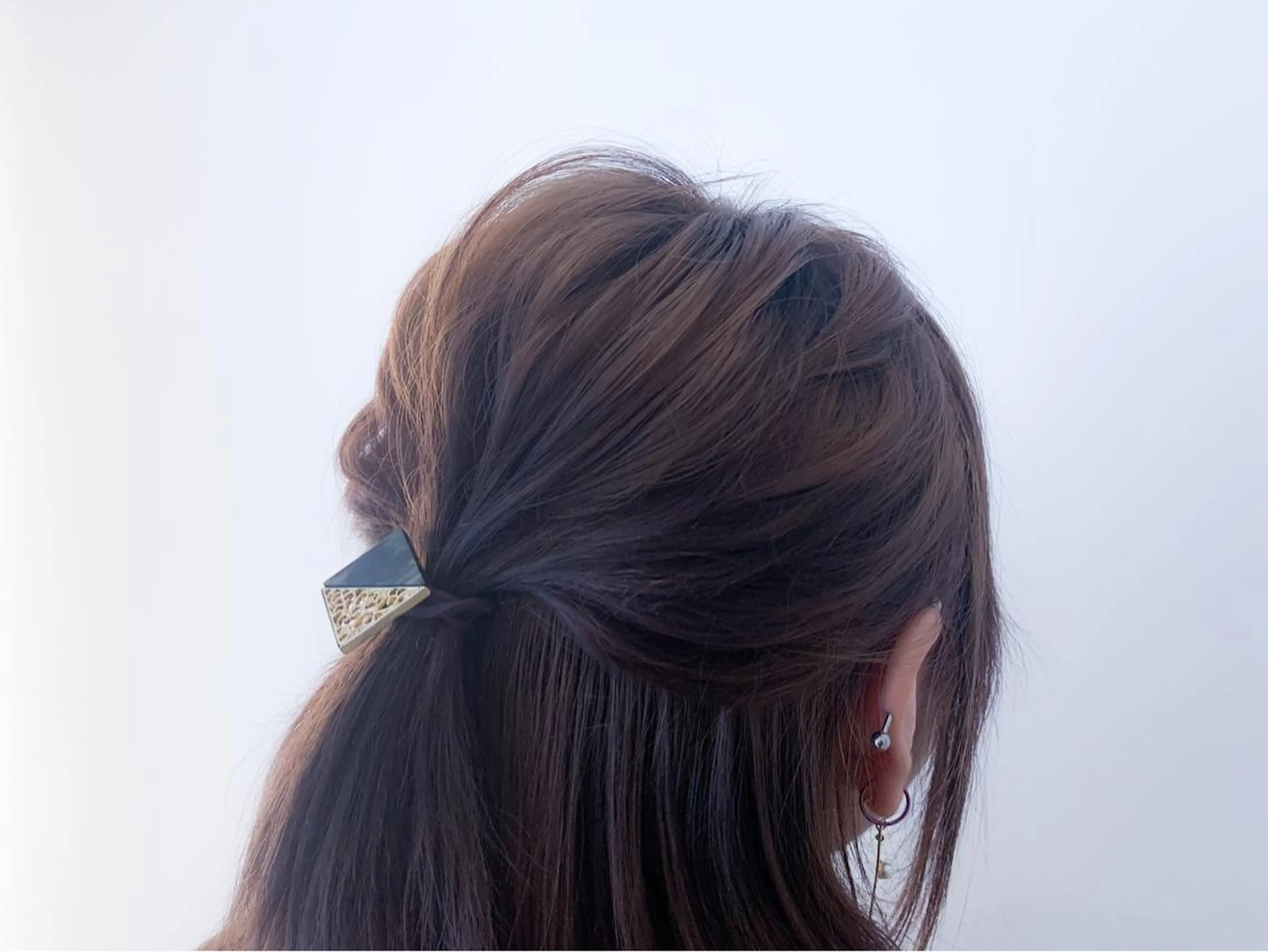 セミロング カラー ヘアアレンジ 簡単アレンジ Uni.所属・地毛風ストレート/ 髪質改善/榎本流行のヘアスタイル