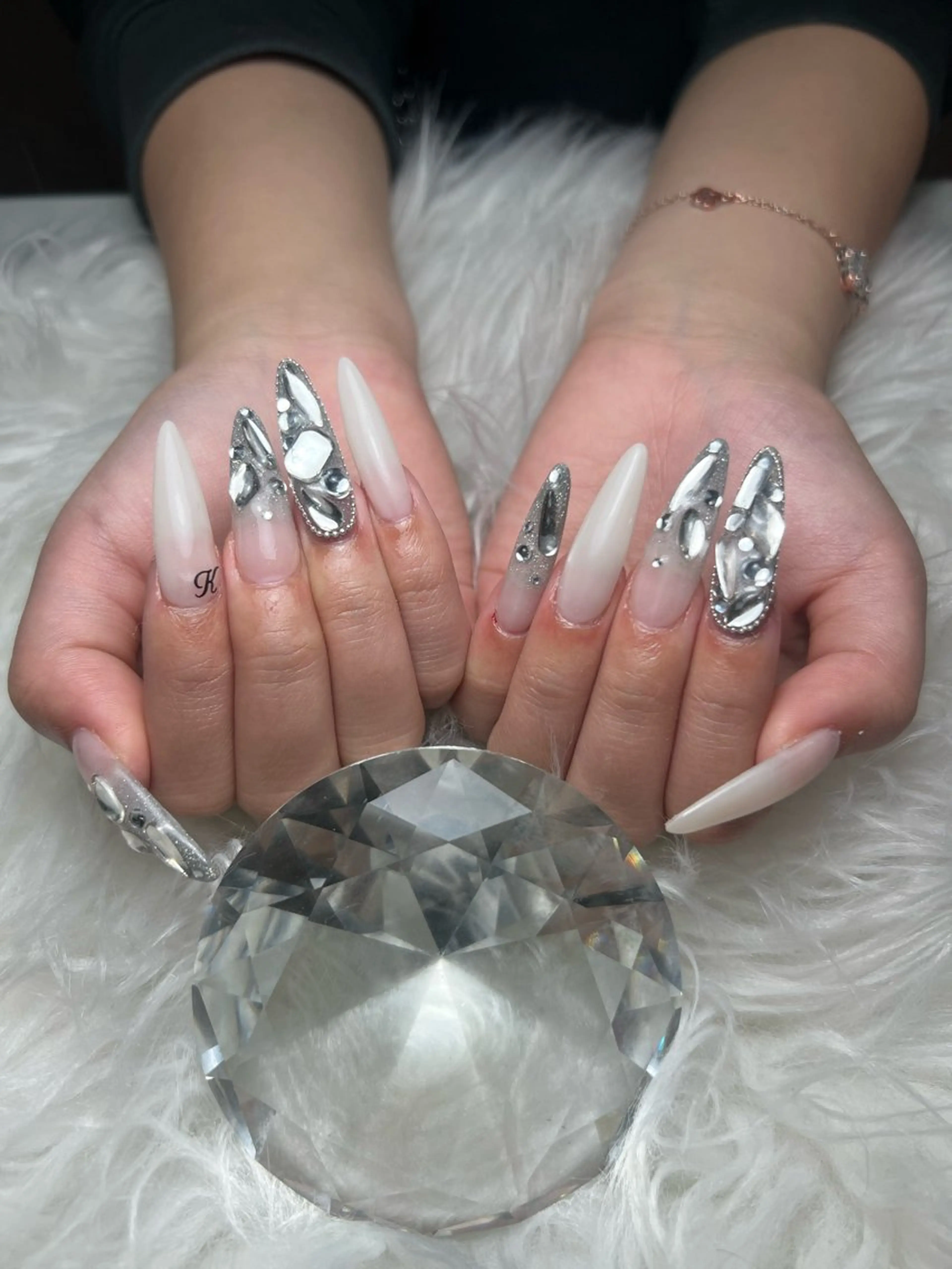 ネイル ハンドネイル 井尻 紗菜のネイルデザイン