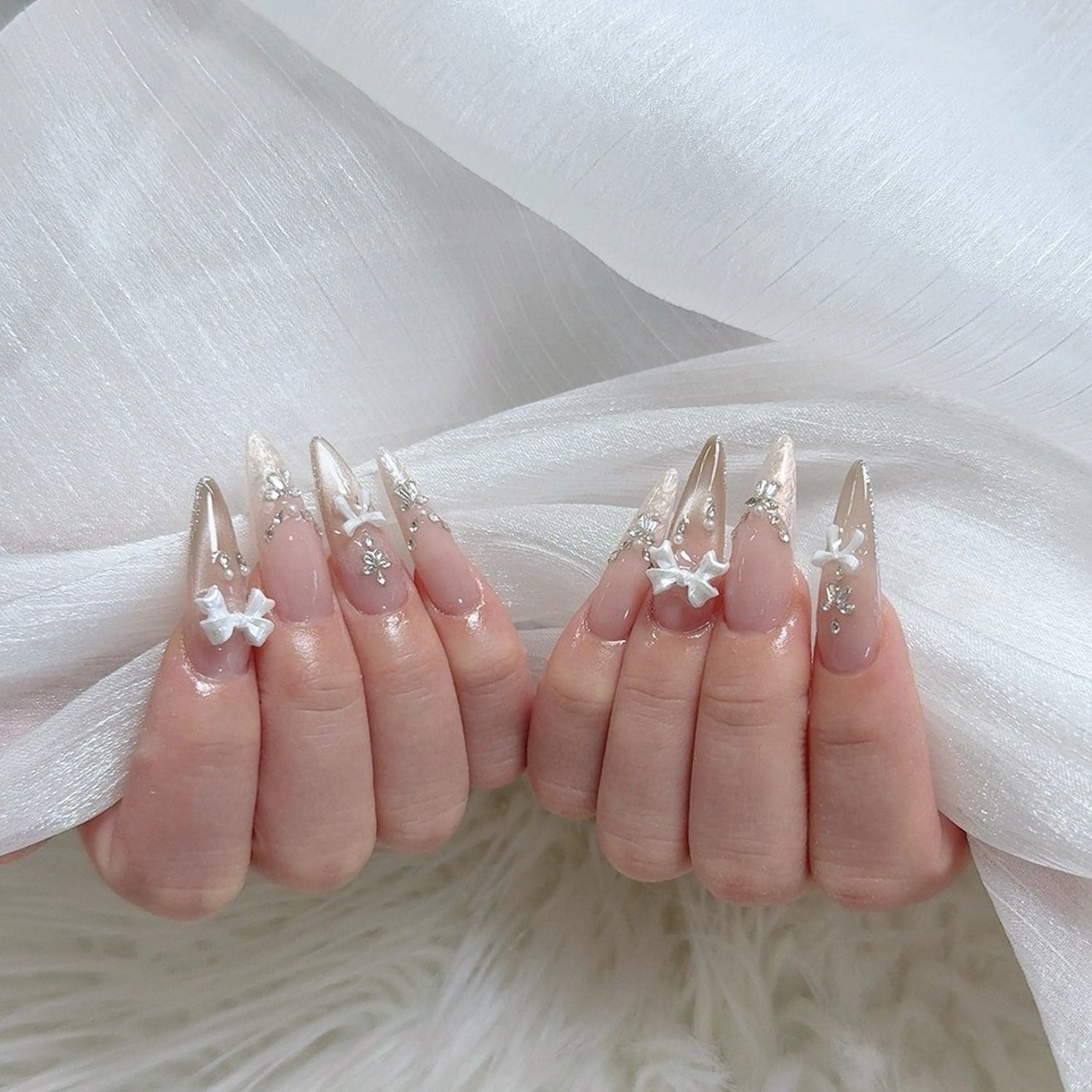 ネイル ENSalon 愛佳のネイルデザイン