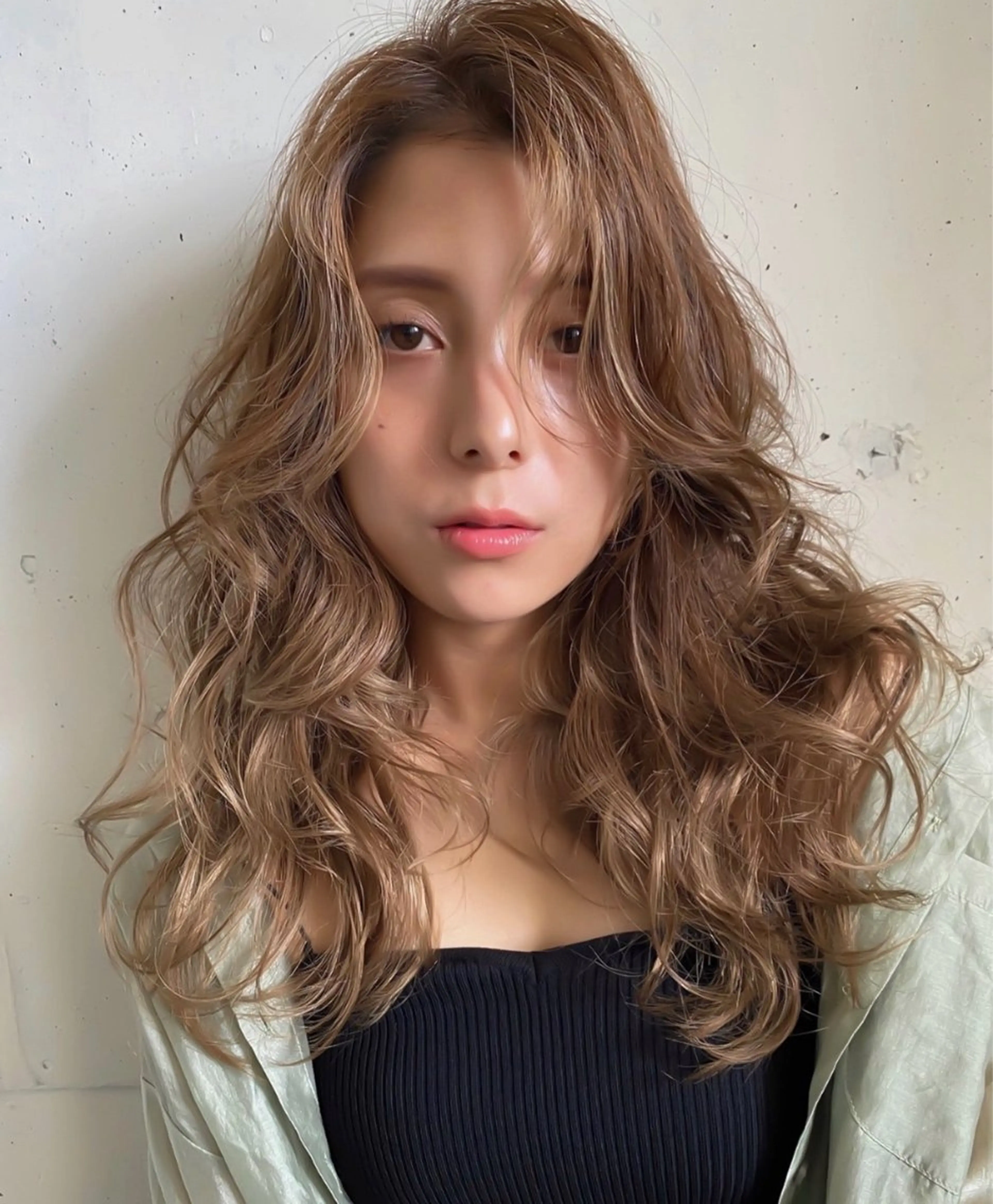 ロング カラー ハイライト、レイヤー カット/西梅田/中西のヘアスタイル