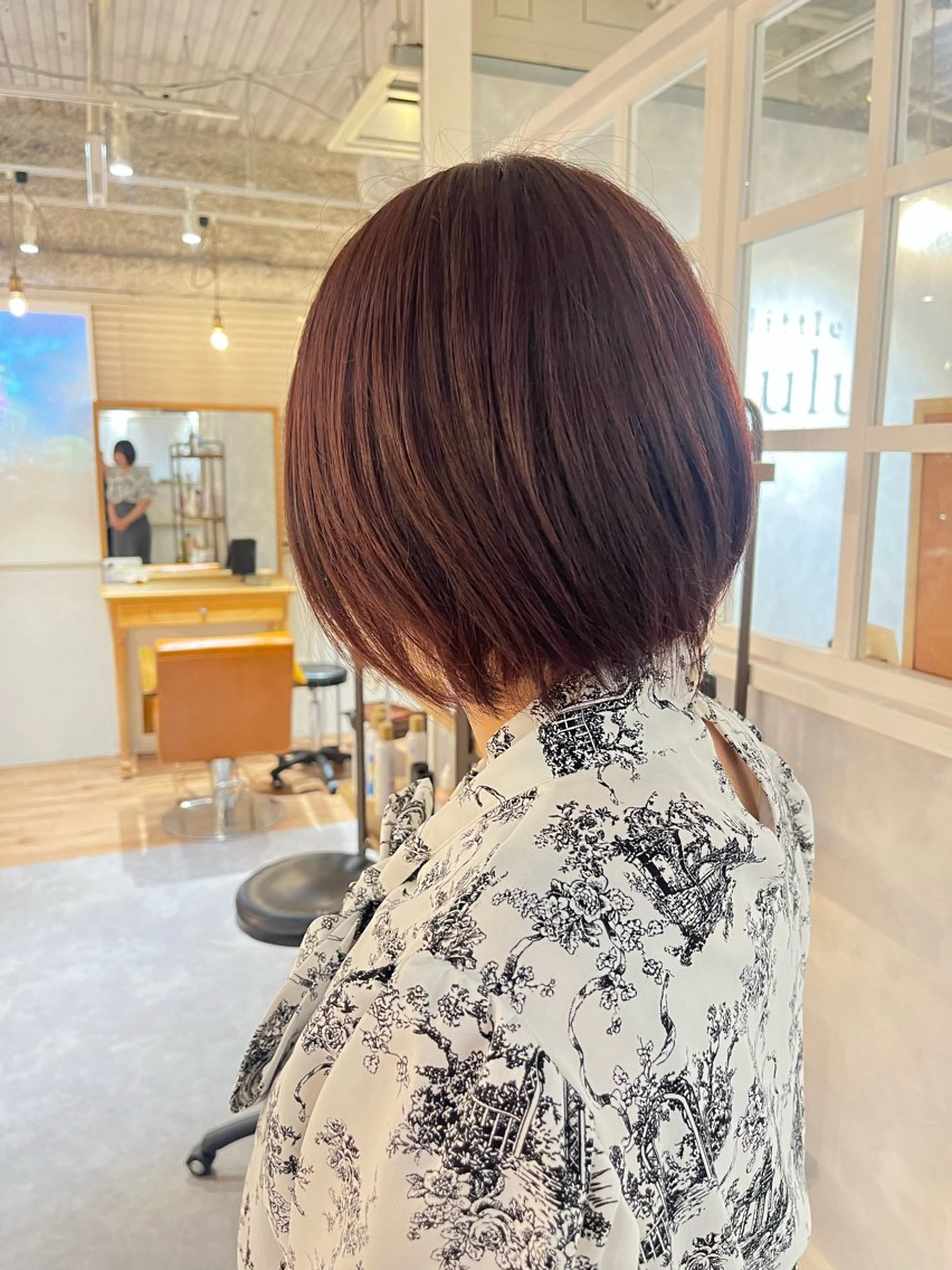 ショート カラー ブラウンカラー レッドカラー little lulu 梅田所属・高橋 さやかのヘアスタイル