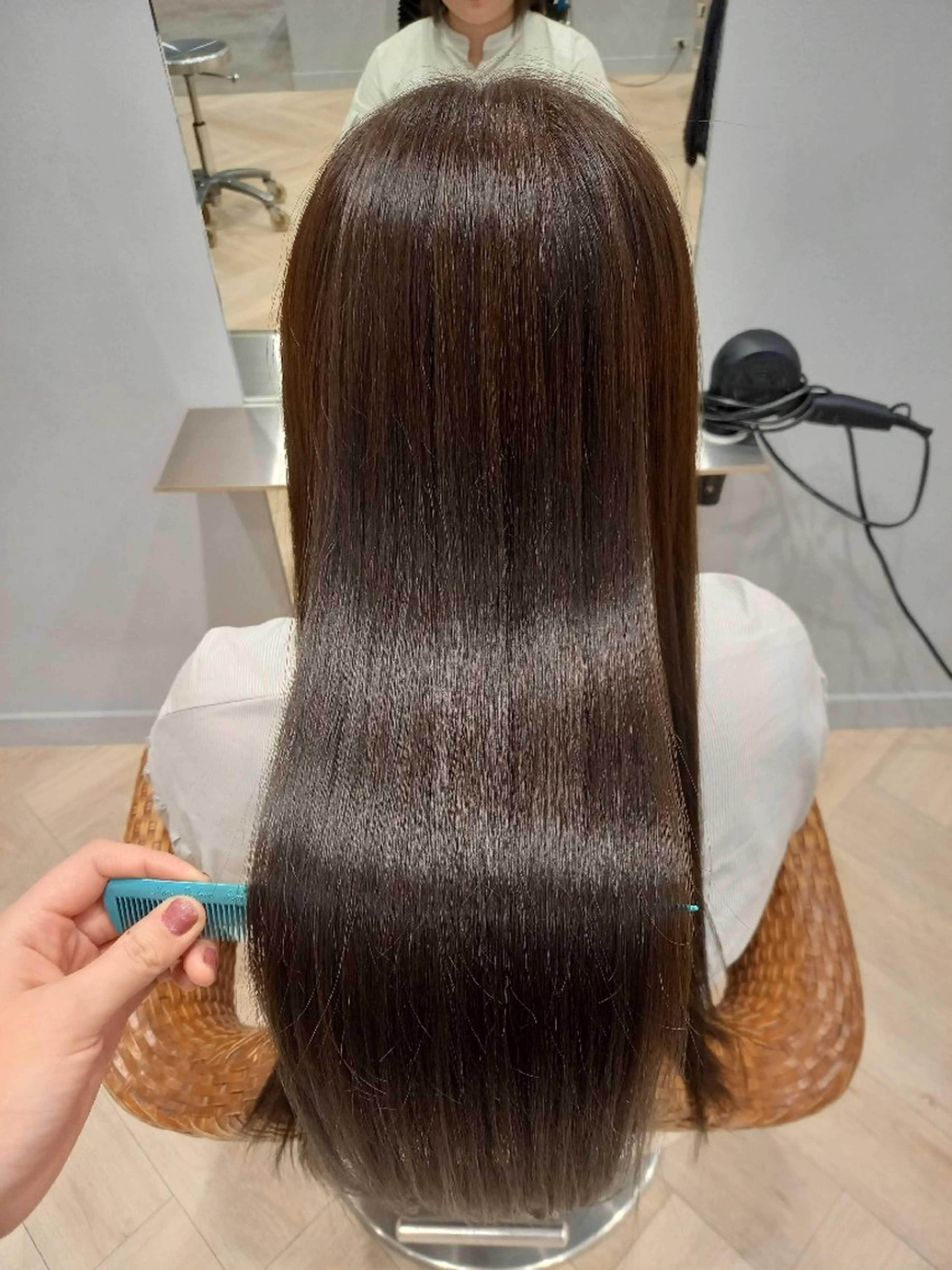 カラー ヒジオカ リナのヘアスタイル