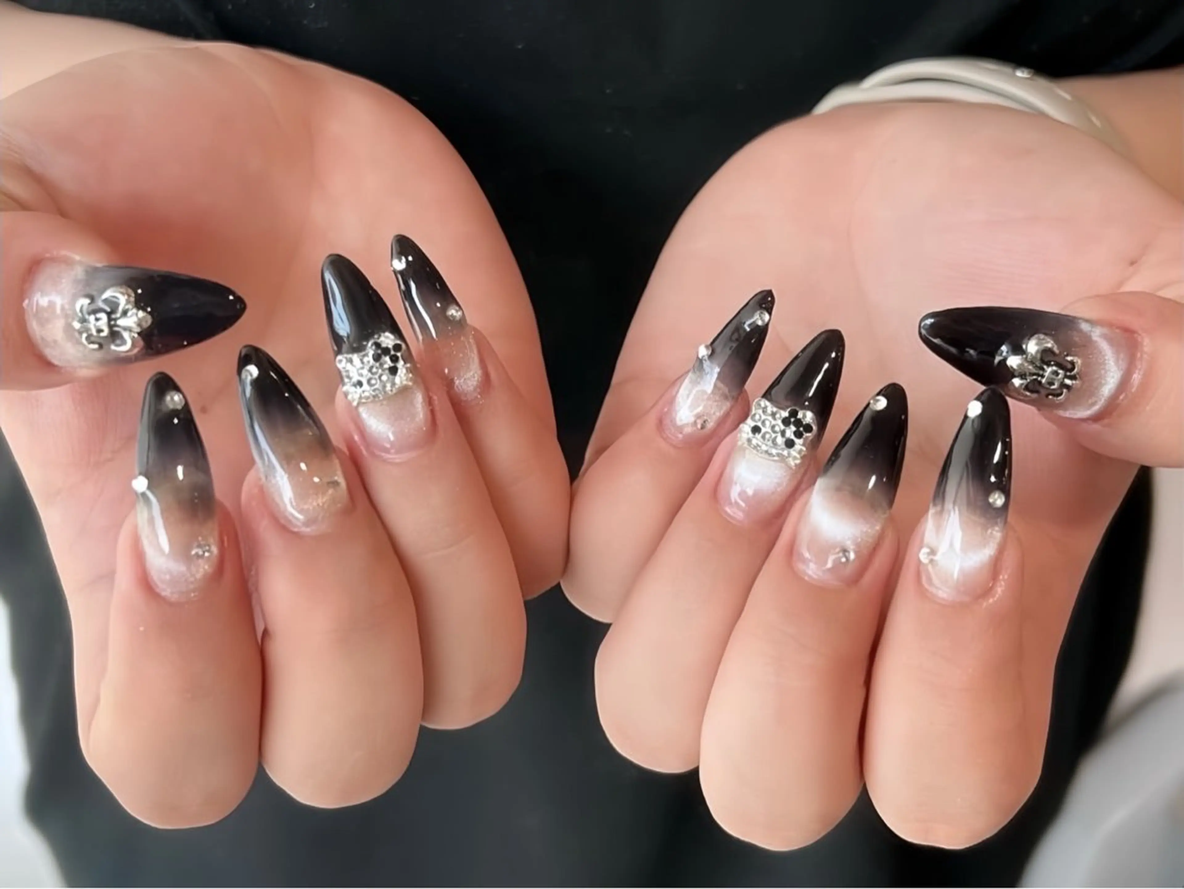 ネイル アートネイル 長さ出し ガーリー 韓国ネイル 持ち込み Rin Nail 新大久保店のネイルデザイン