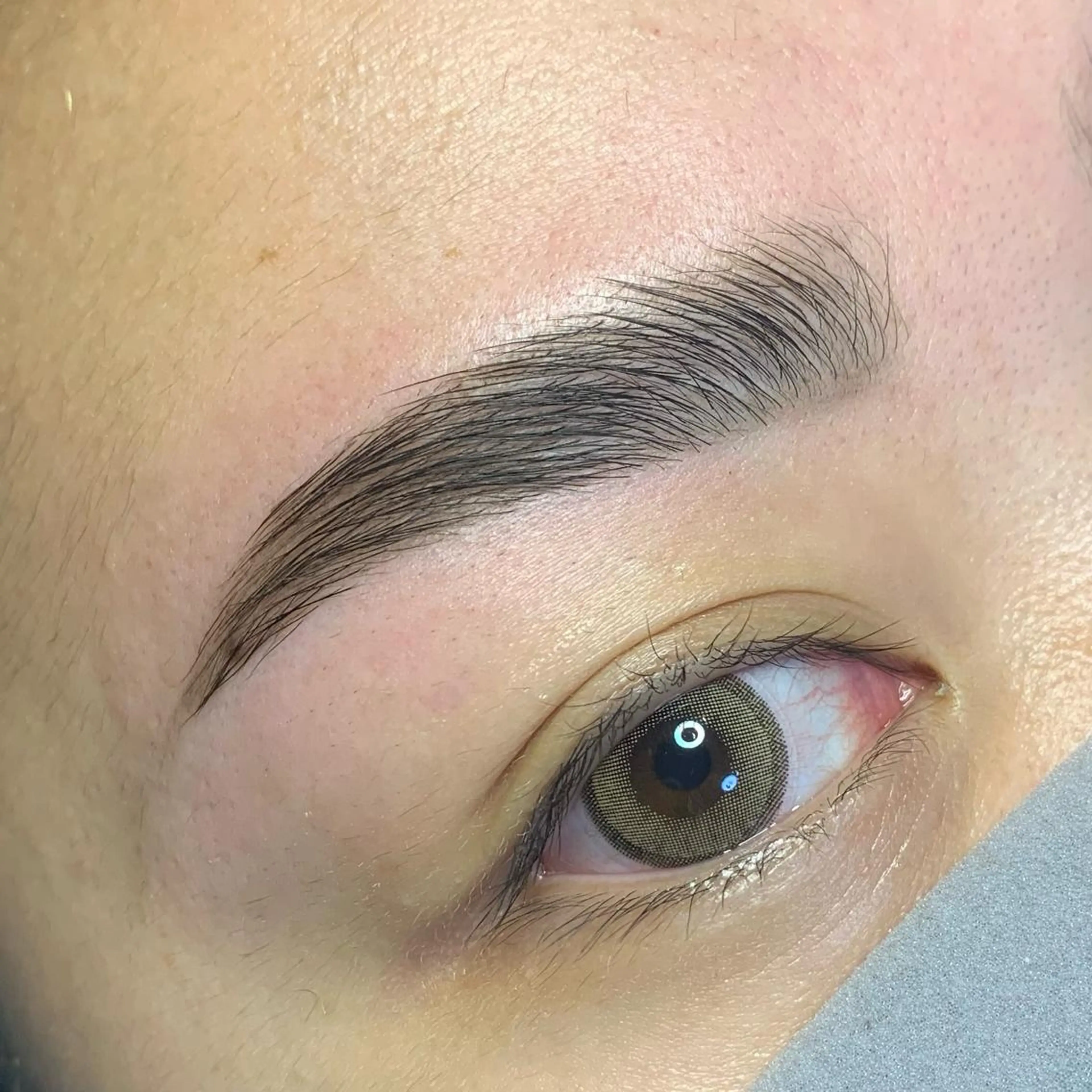 眉毛と韓国肌質改善 サロン　和泉府中のエステ・リラクイメージ