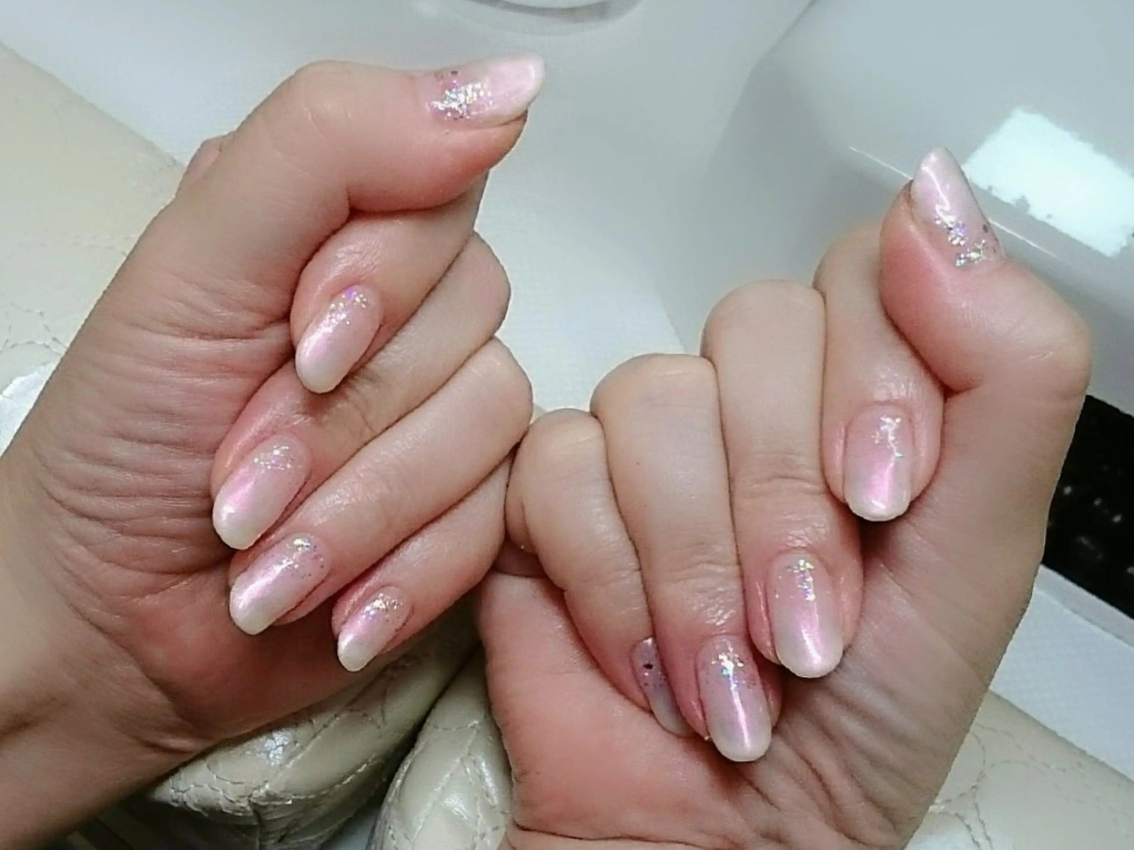 ネイル オーロラネイル ハンドネイル 黒浜 ちなみのネイルデザイン