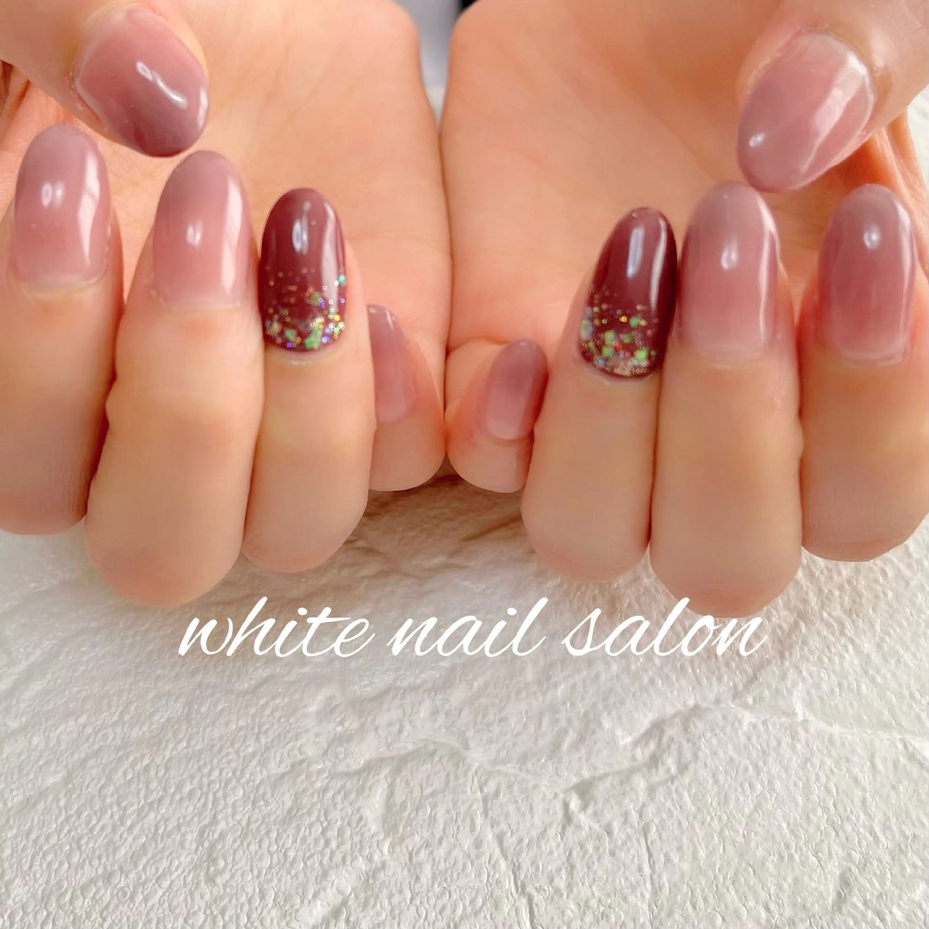 ネイル ラメ(グリッター) シンプルネイル ハンドネイル white nail salonのネイルデザイン