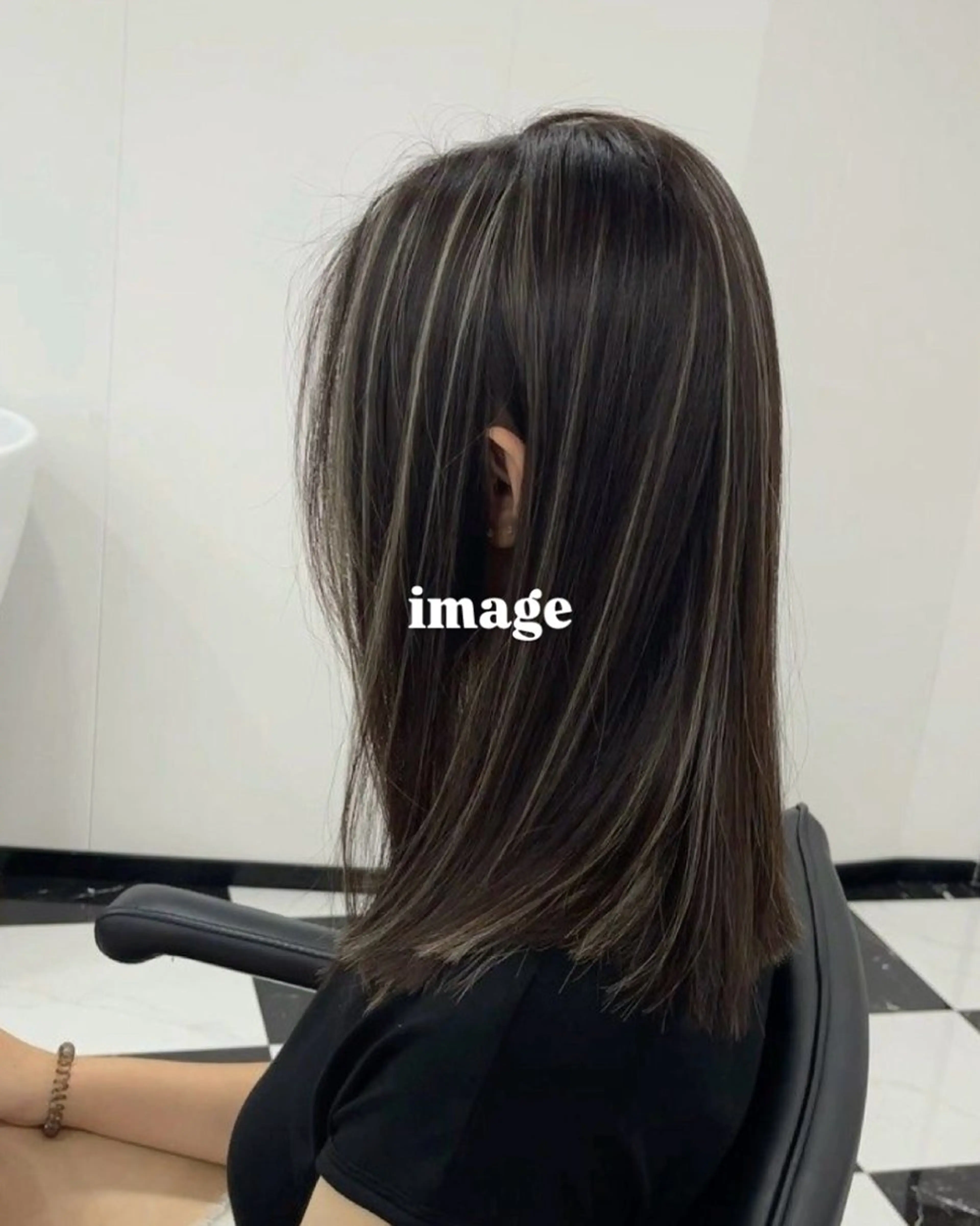 ミディアム カラー 🩰片川 真白🪽のヘアスタイル