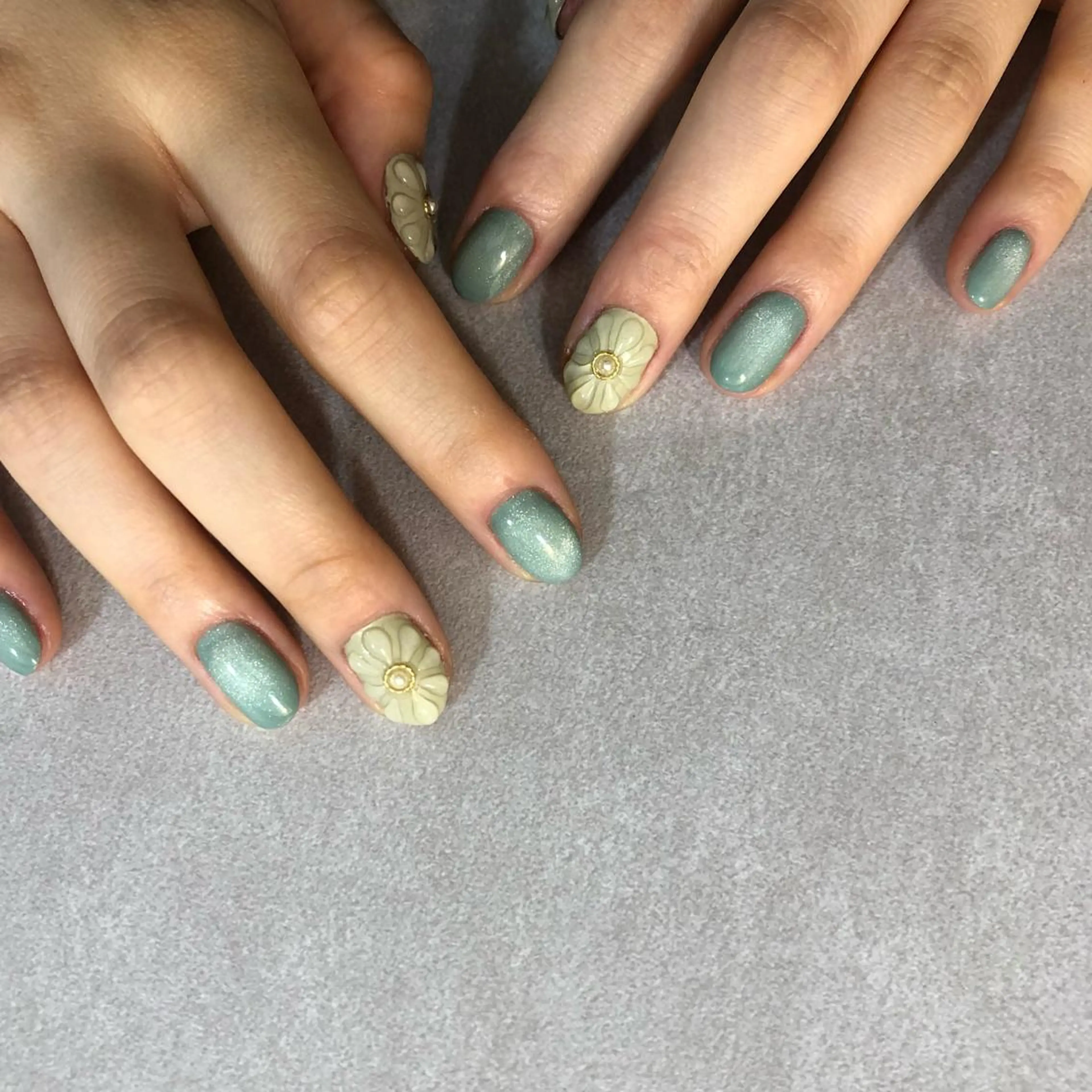 ネイル アートネイル フラワーネイル ぷっくりネイル le'a moe KONAMIのネイルデザイン