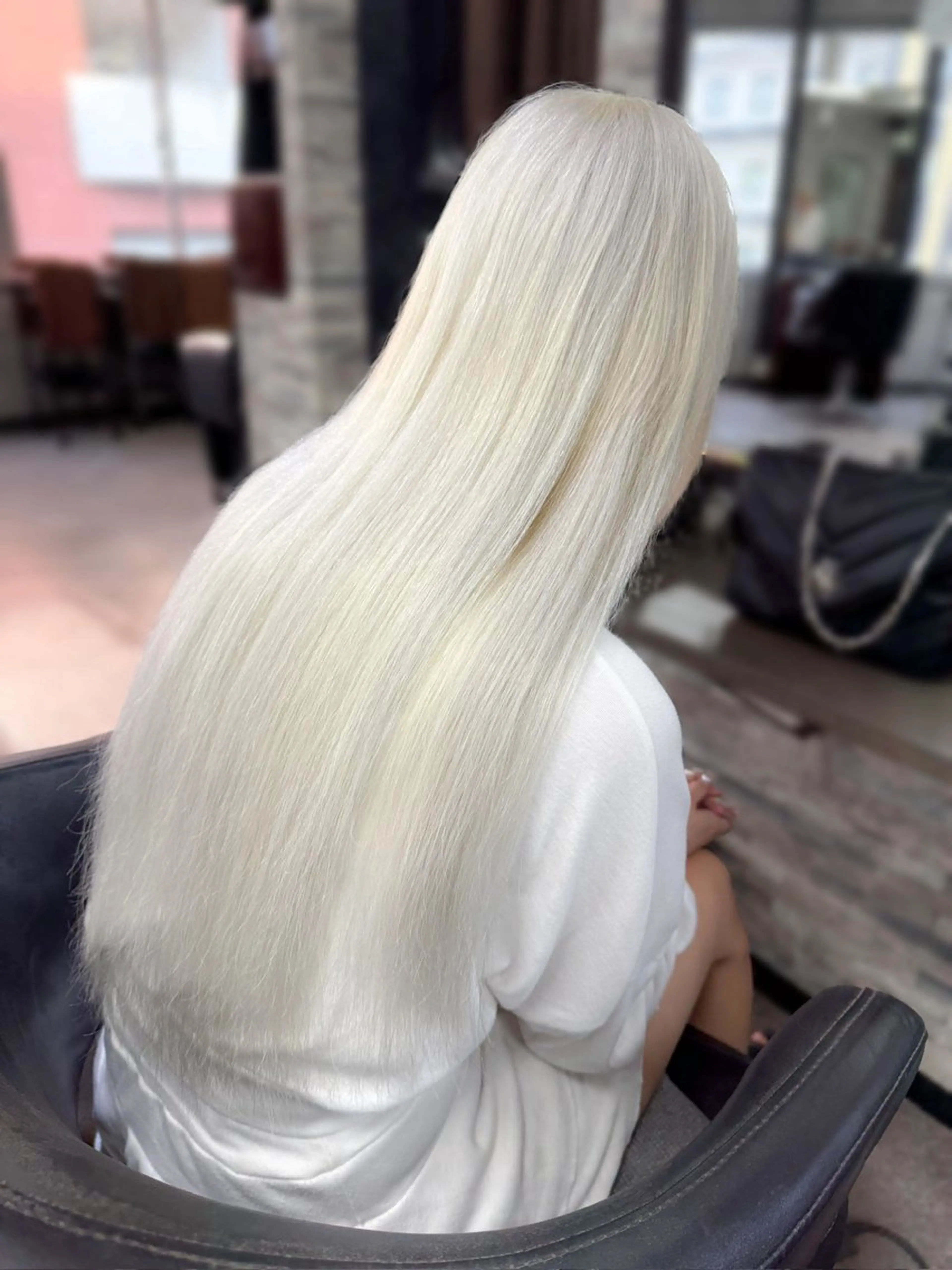 ロング カラー カット ヘアカラー トリートメント エクステ ハイトーンエクステ 🎩カズキ🎩のヘアスタイル