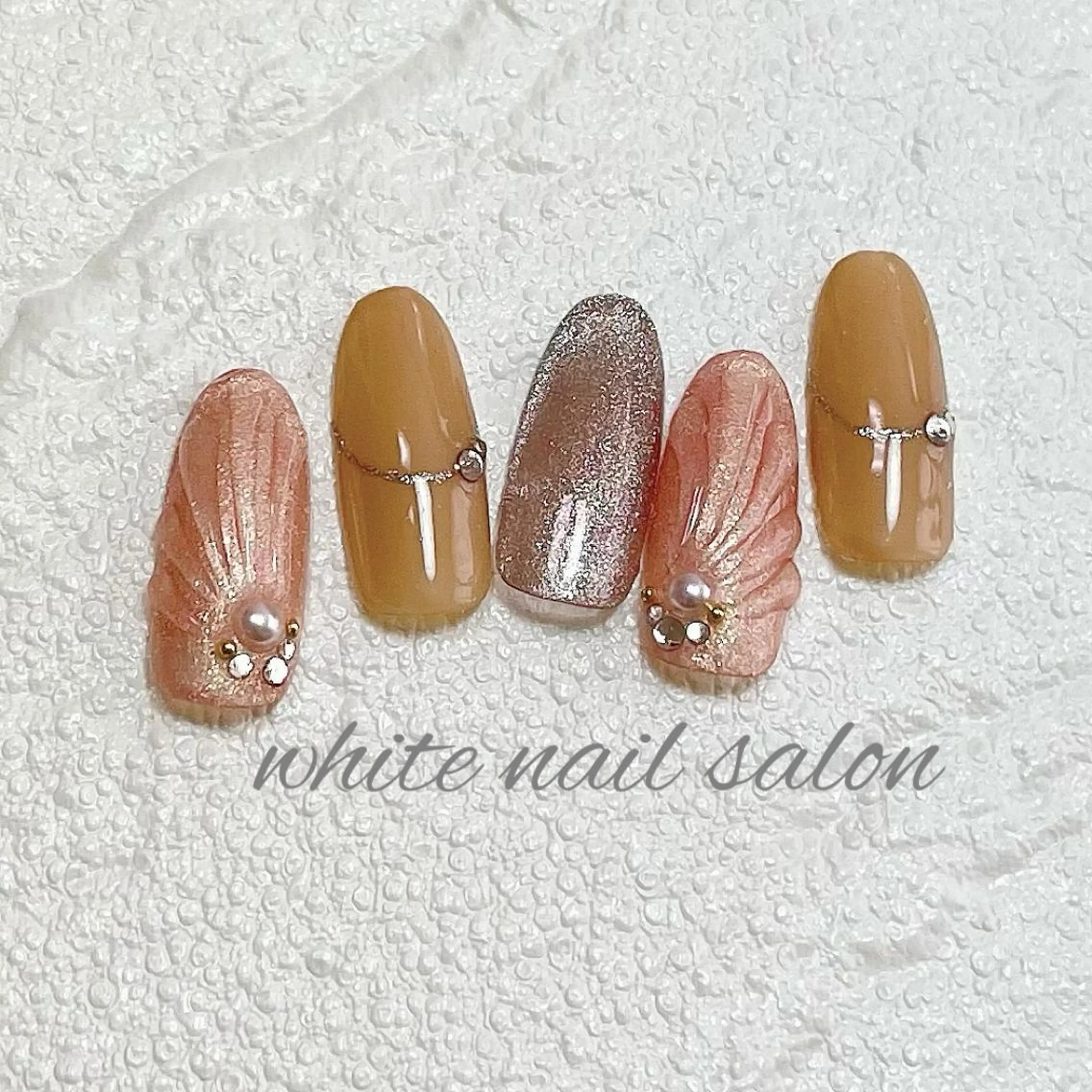 ネイル フットネイル ジェルネイル ハードジェル ラメ(グリッター) 持ち込み ハンドネイル white nail salonのネイルデザイン