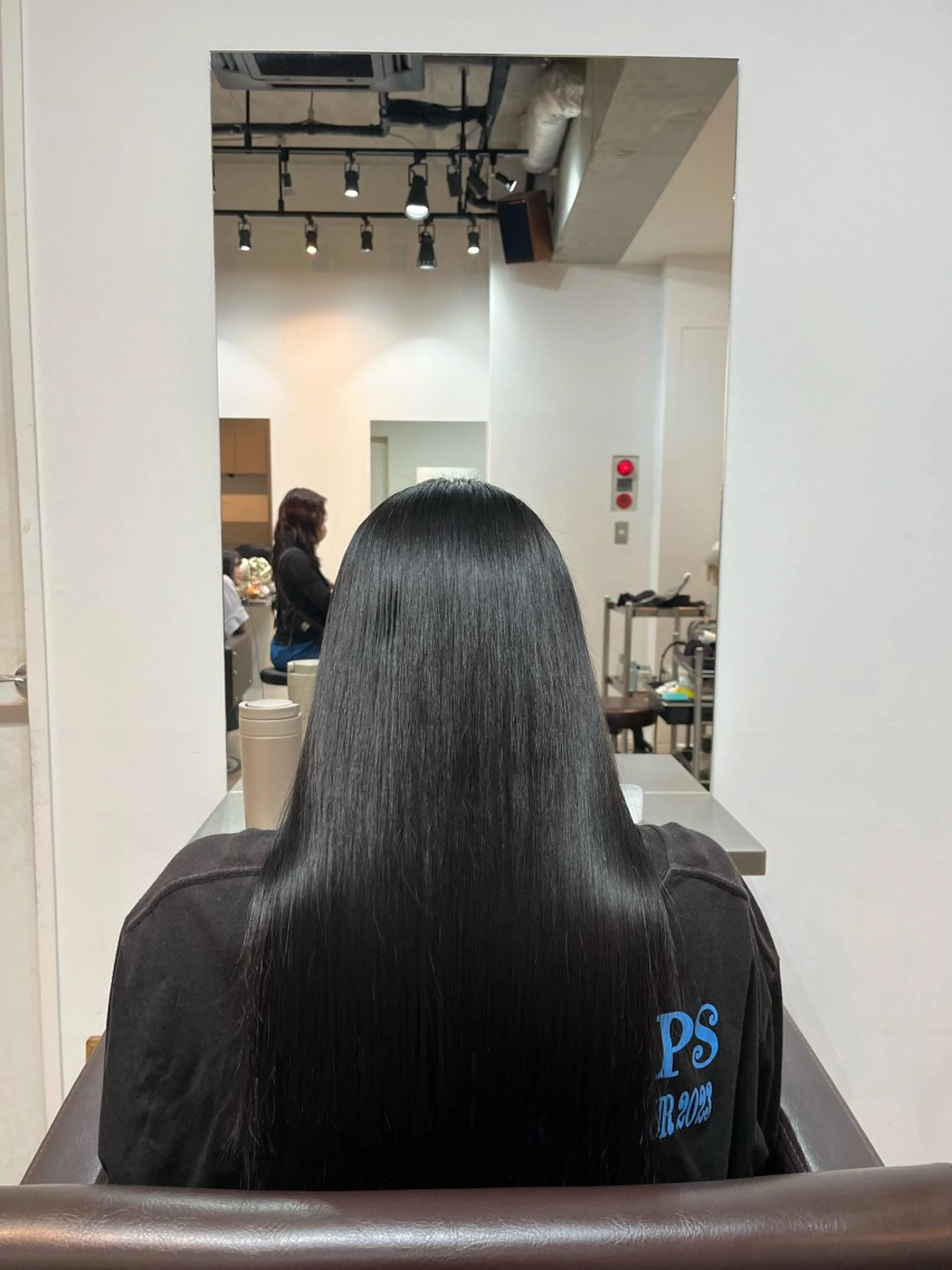 カラー 【arc】 佐藤未希穂/レイヤーのヘアスタイル