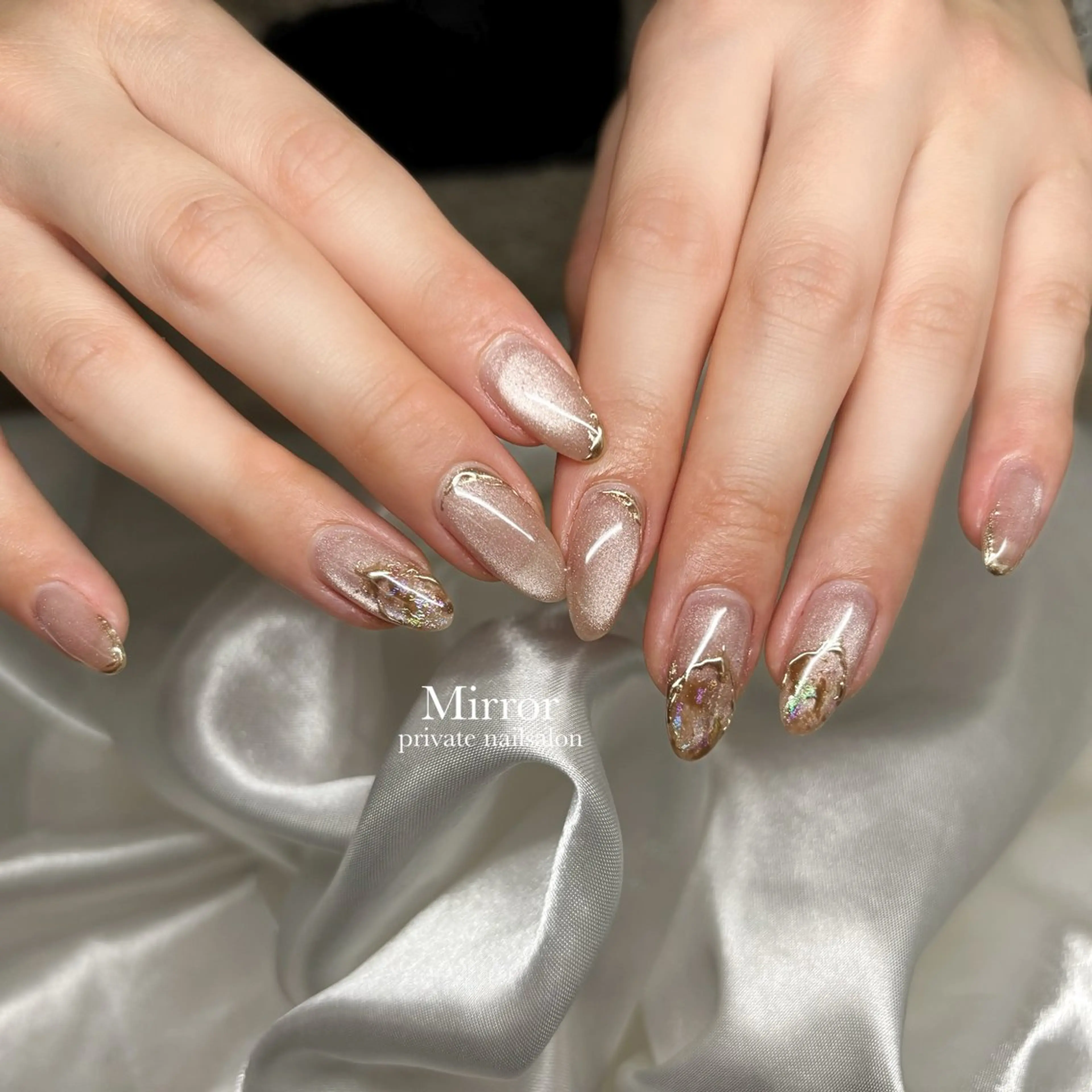 ネイル nailsalon Mirrorのネイルデザイン