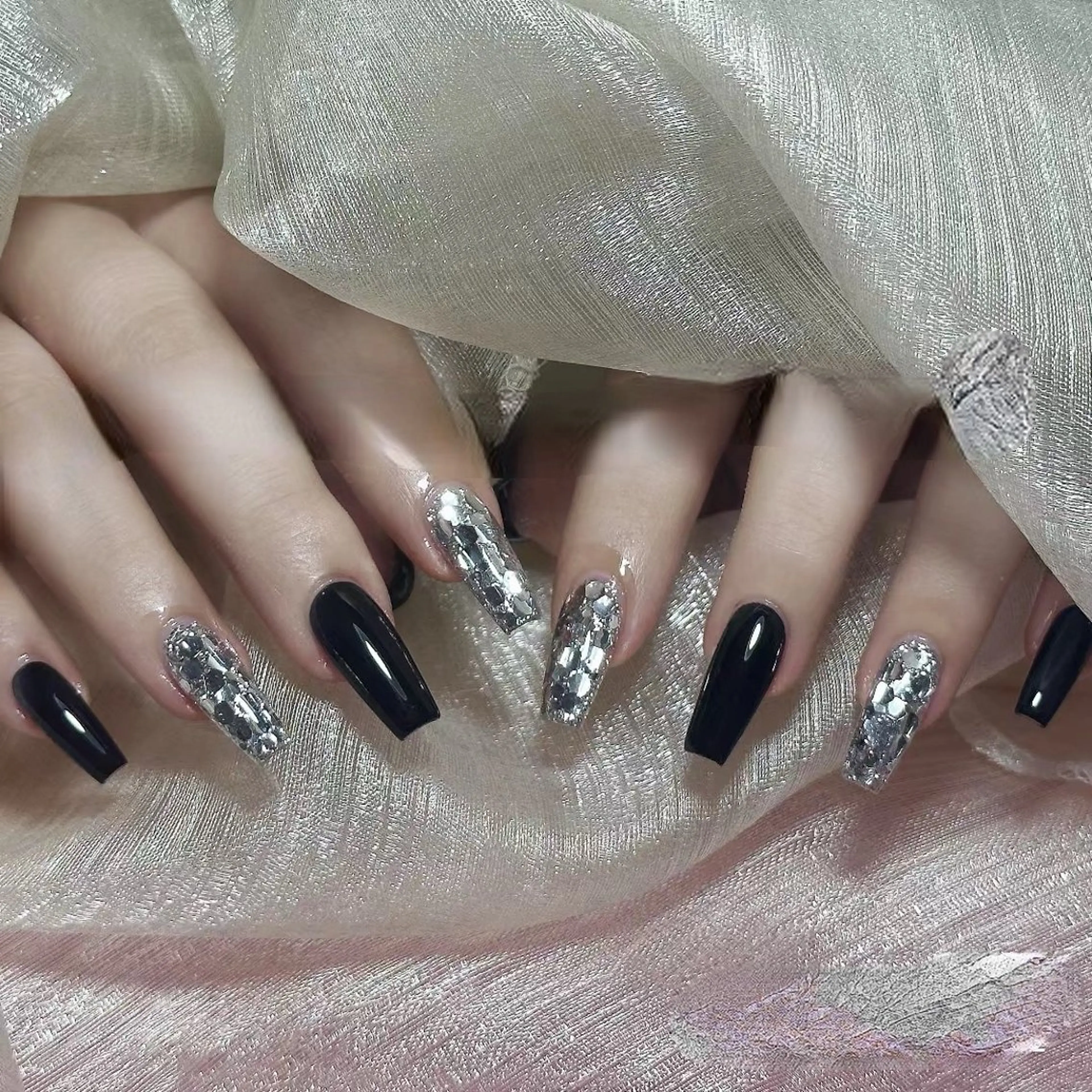 ミニモ学割限定🉐チップ長さだし10本+🉐ワンカラー+2本埋め尽くし¥10800の写真