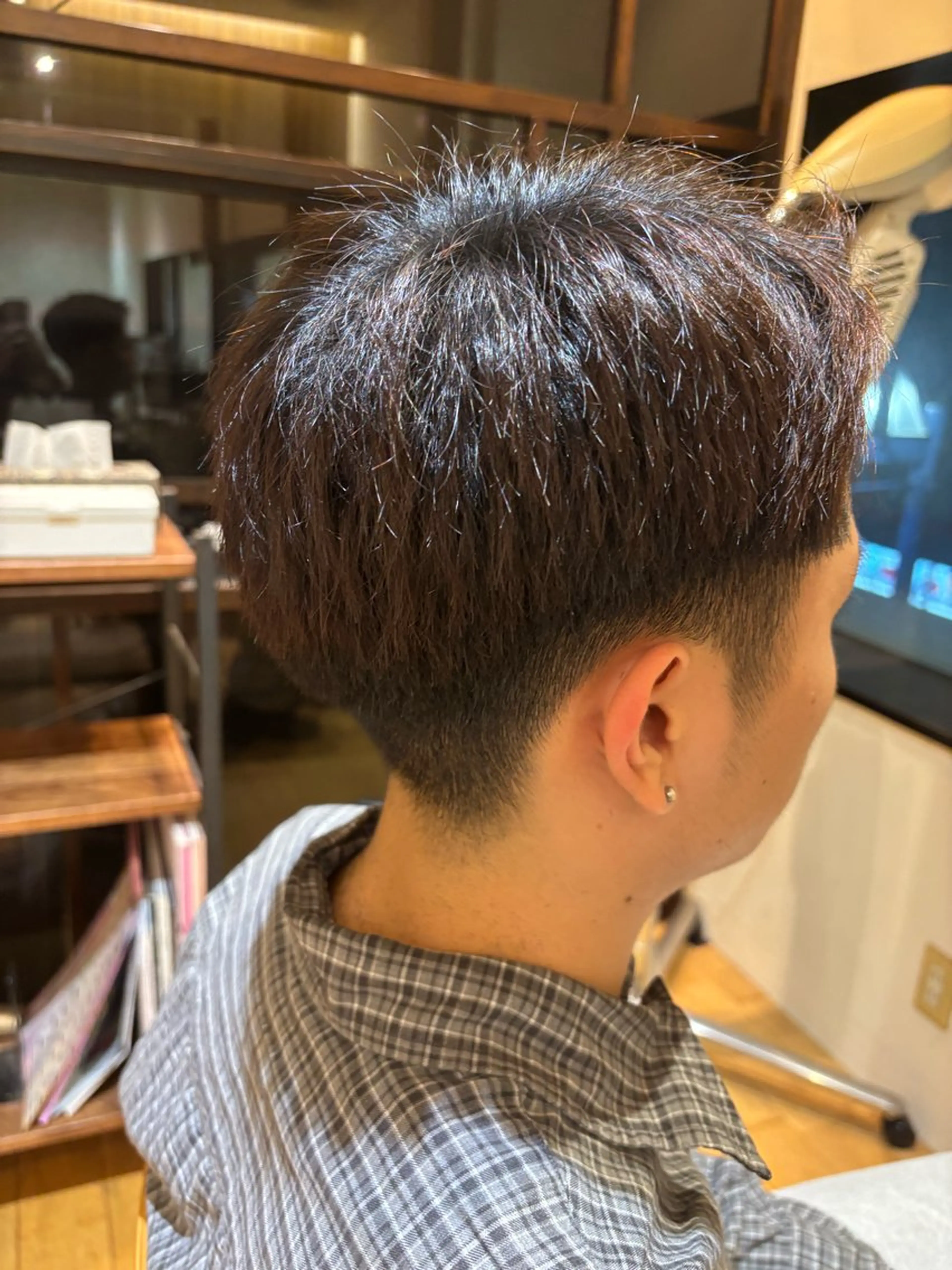 メンズ おもだか　がく /レディースカットのヘアスタイル