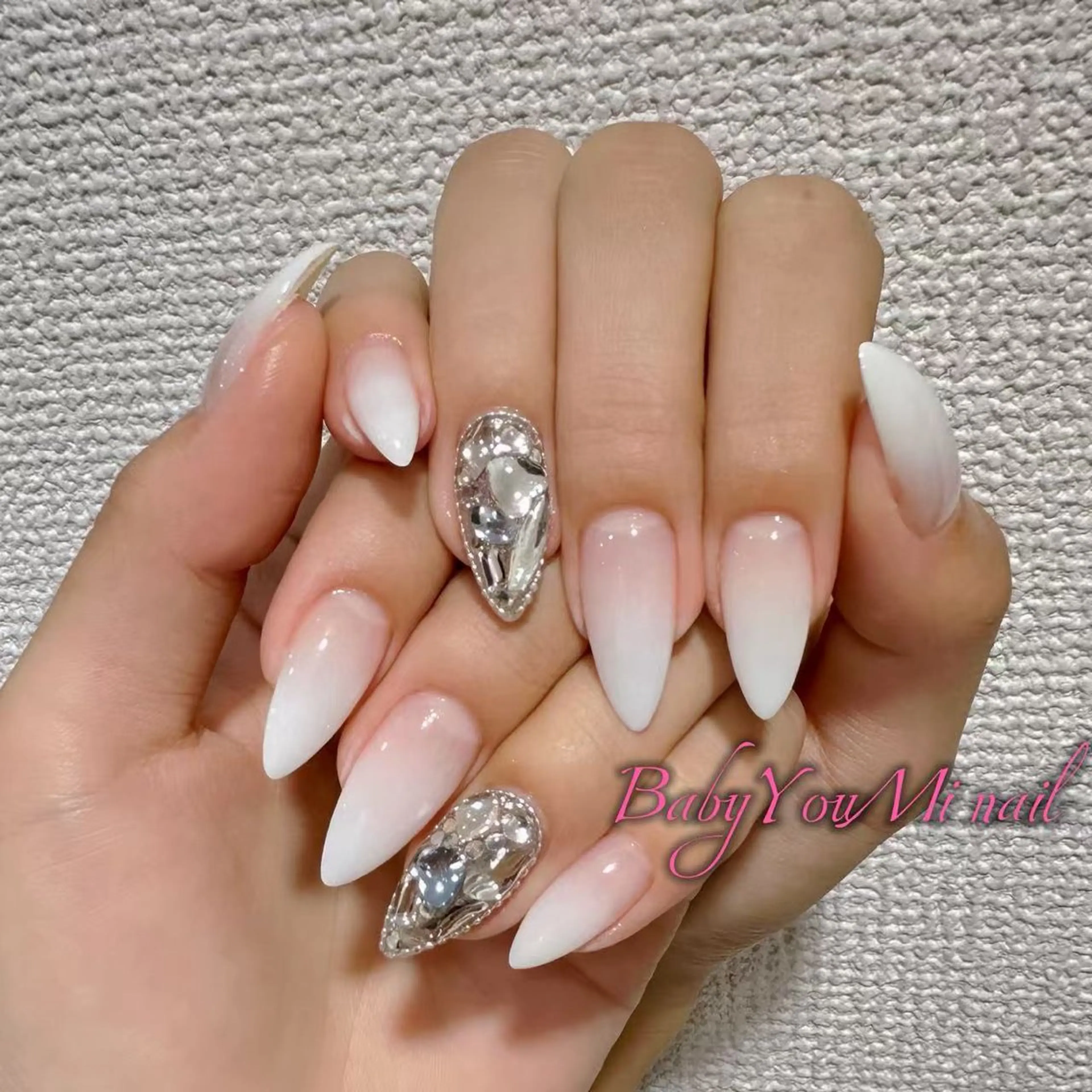 ネイル オーロラネイル フラワーネイル フットネイル フレンチネイル ジェルネイル ハンドネイル BabyYouMi ねねのネイルデザイン