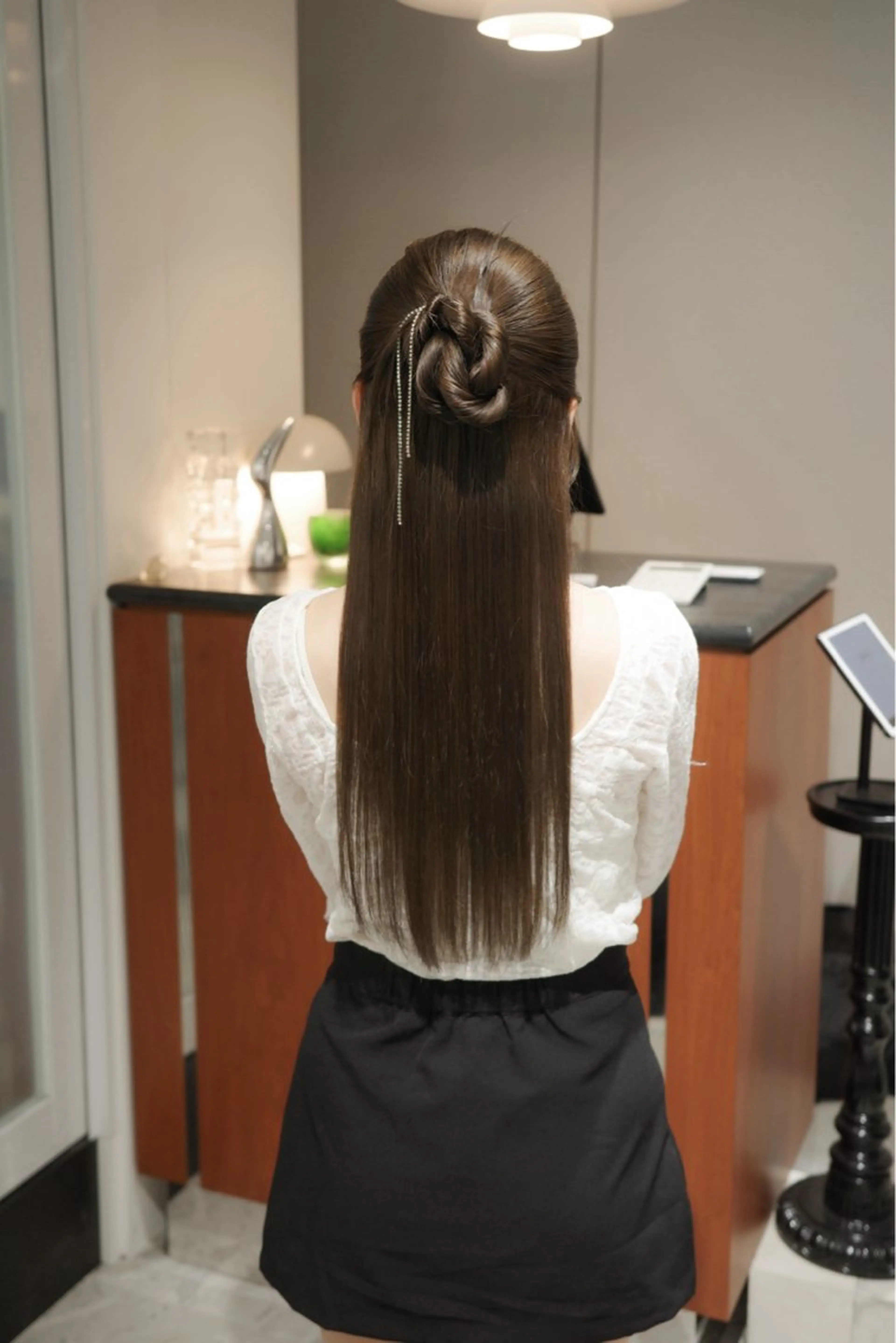 ロング カラー ヘアアレンジ ベージュカラー オリーブベージュ autre所属・大久保 ひでなりのヘアスタイル