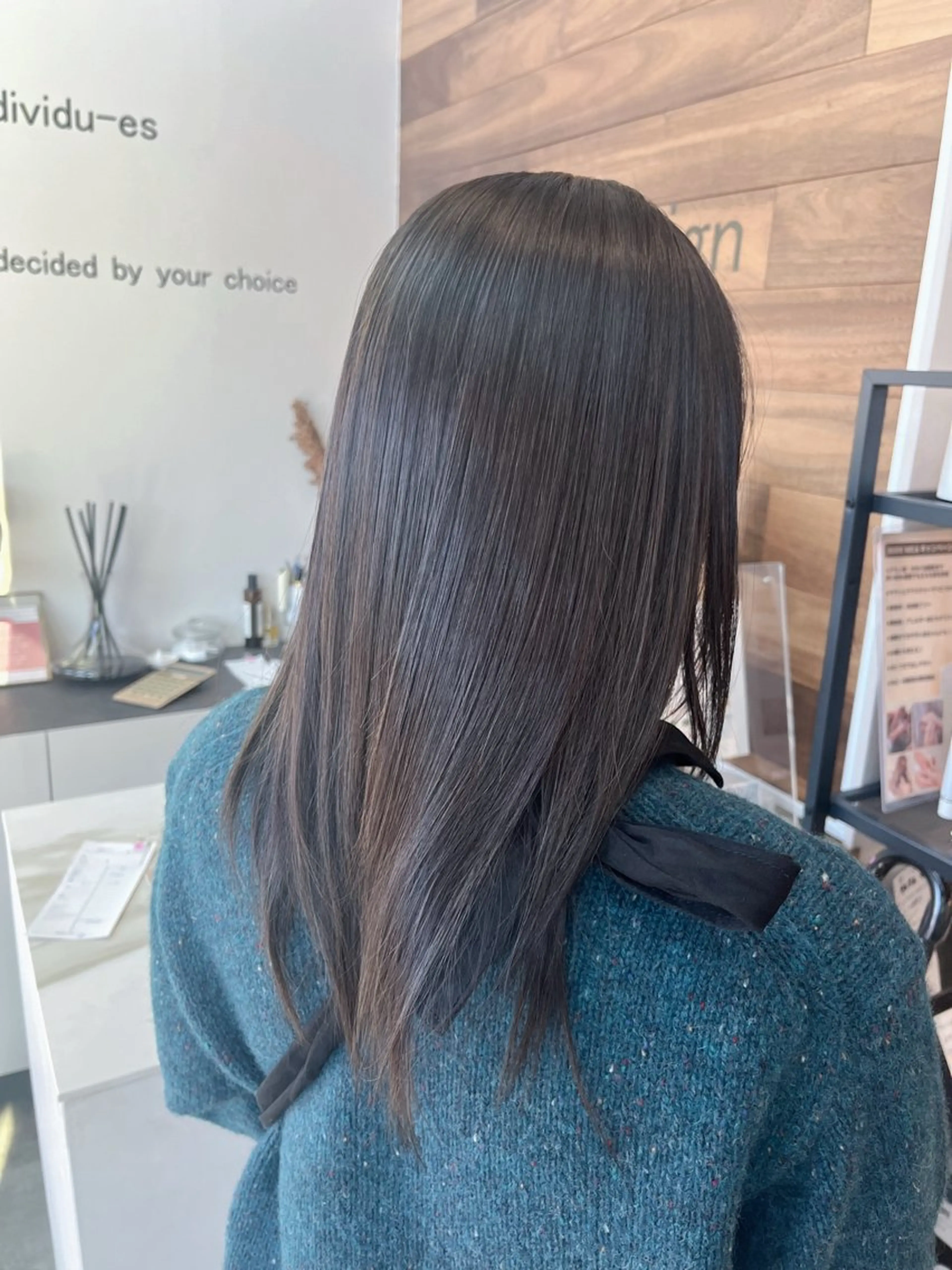 セミロング 垢抜け/イメチェン color🦩ちあきのヘアスタイル