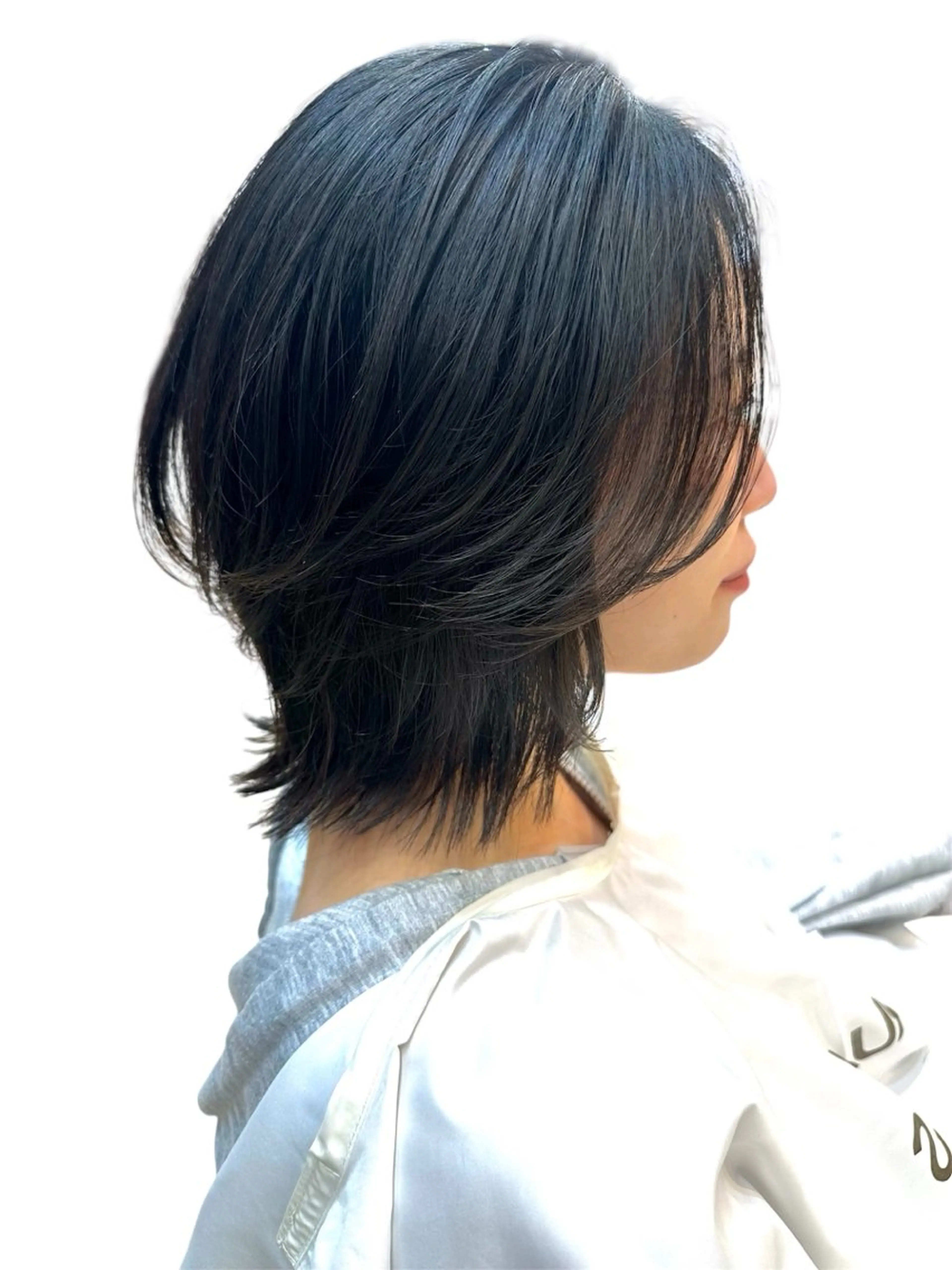 ミディアム ⭐️レイヤーカット 大人気　三澤康司⭐️のヘアスタイル