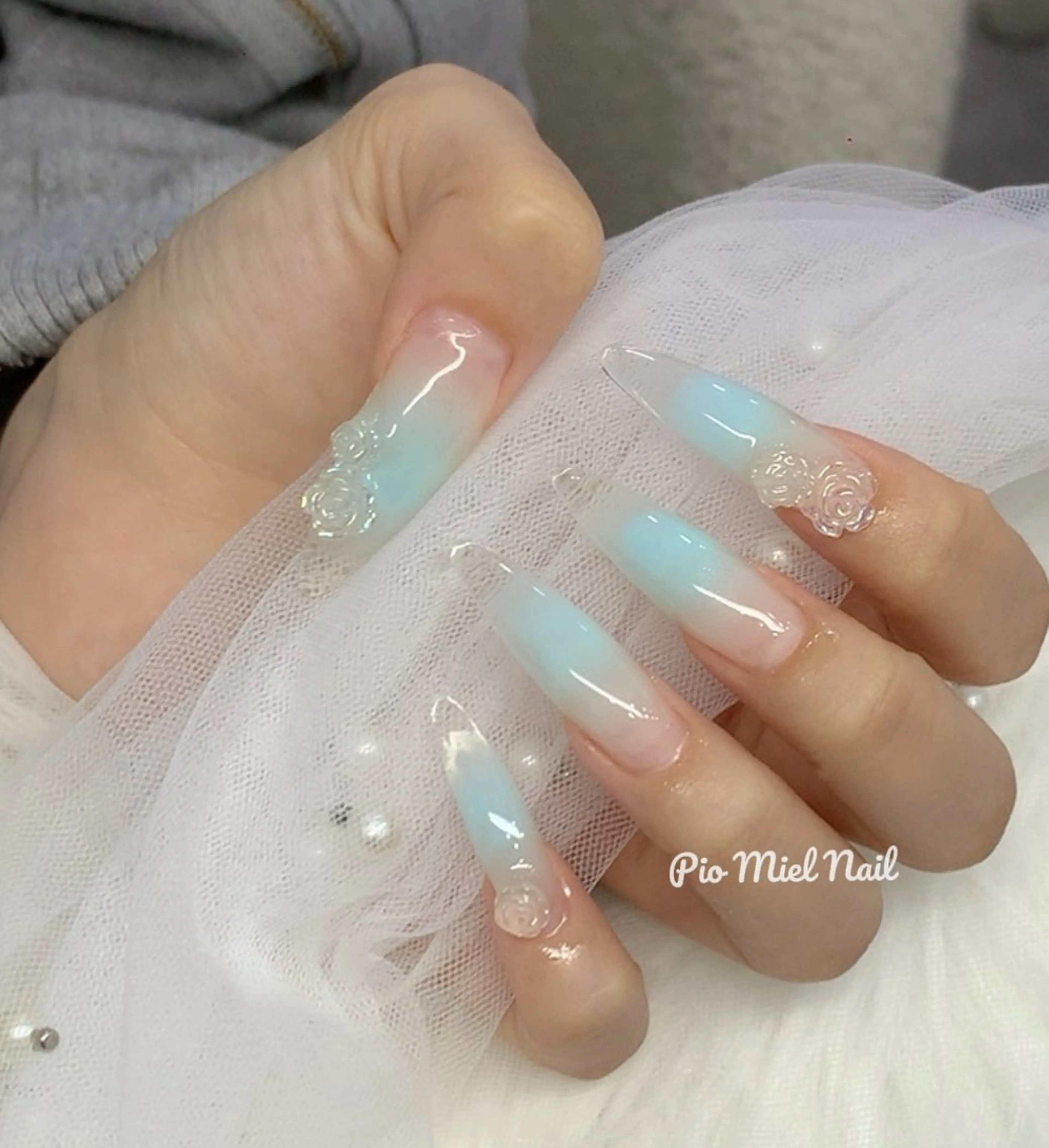 ミディアム 韓国風ヘア ハンドネイル Pio Mielのネイルデザイン