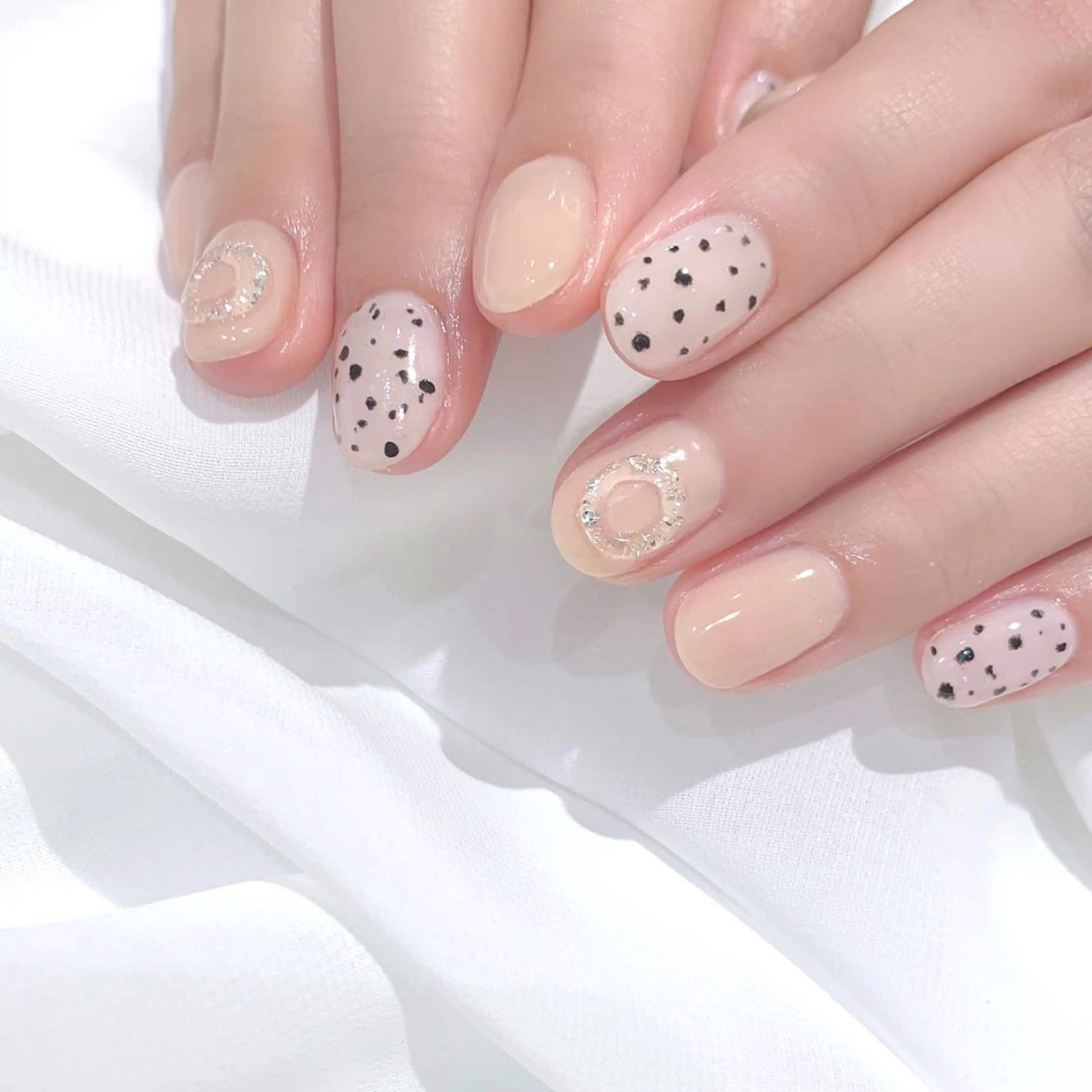 ネイル 韓国ネイル Kanon 🤍のネイルデザイン