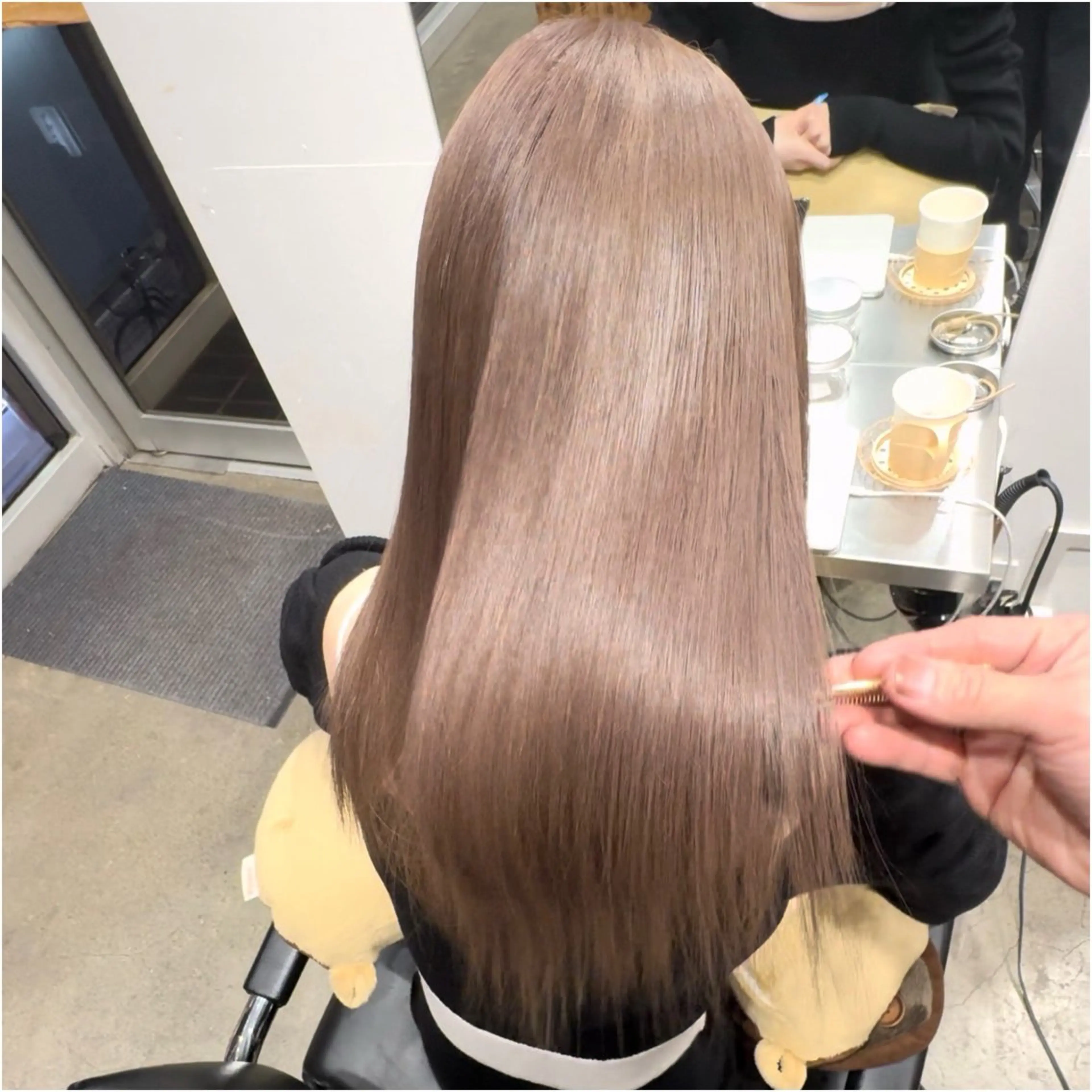 セミロング カラー 圧倒的なケアブリーチ /髪質改善🩵松田のヘアスタイル